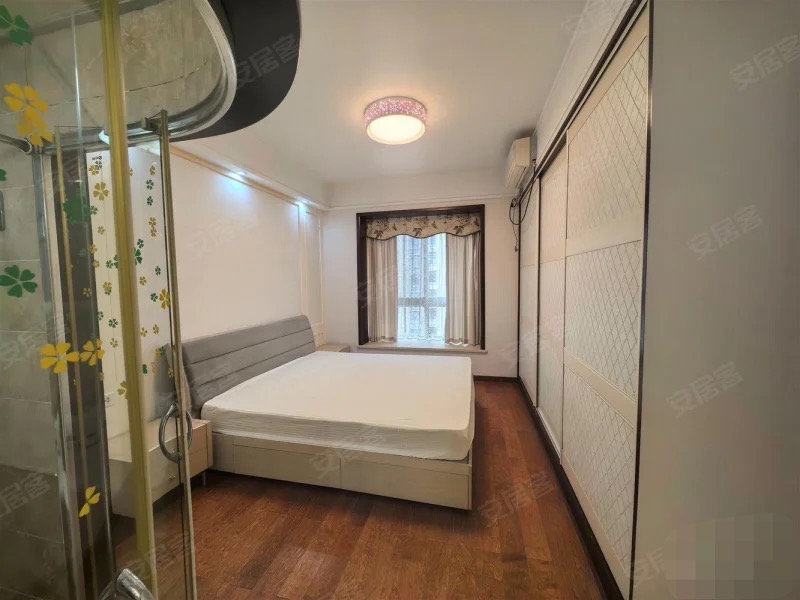 379，急售，捡漏，三丰鼎城，电梯小高层，精装三房，中间好楼层，证满二