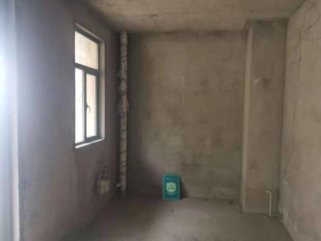 新城一号三期南北通透大三房无遮挡采光好房东诚意出售