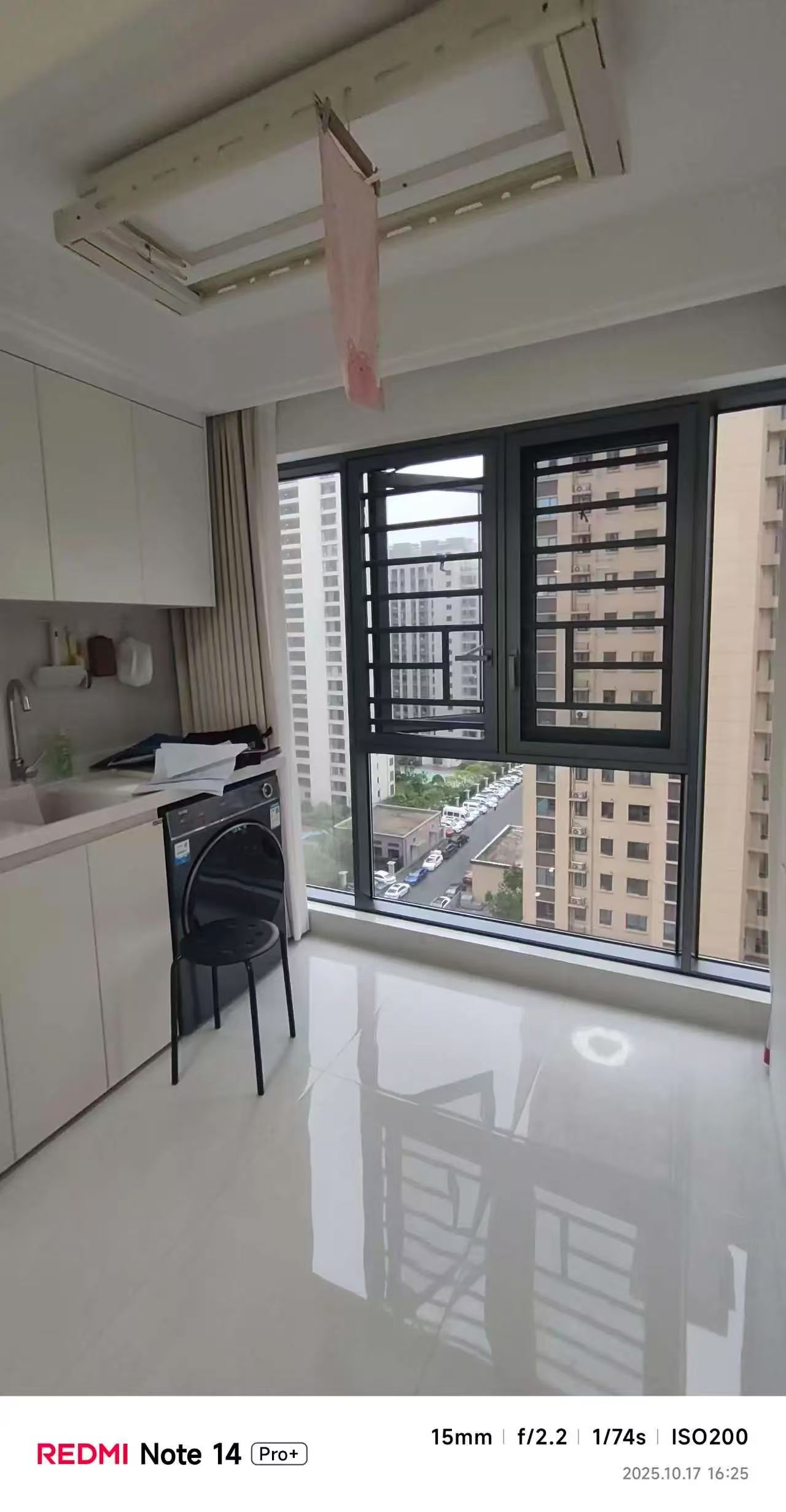 诚心出售，城南，朝阳丽景，精装两房，好楼层，证满二