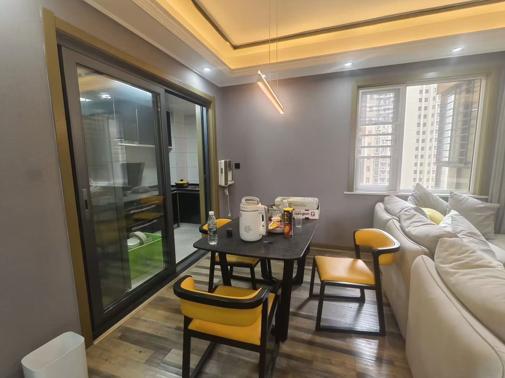 降价了，捡漏，城南，森林‮际国‬城，‬边户，好楼层12楼，带车位，证满二