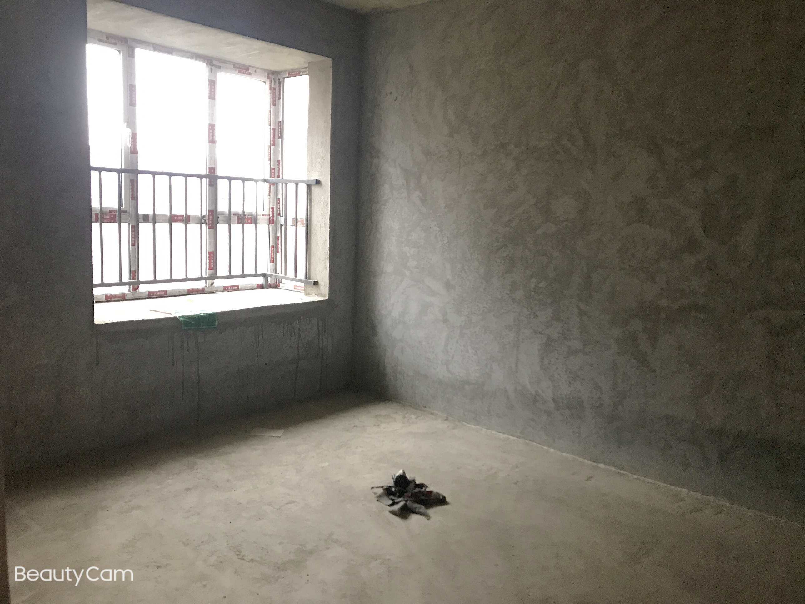 时代天骄毛坯小三房楼层好采光好看房方便