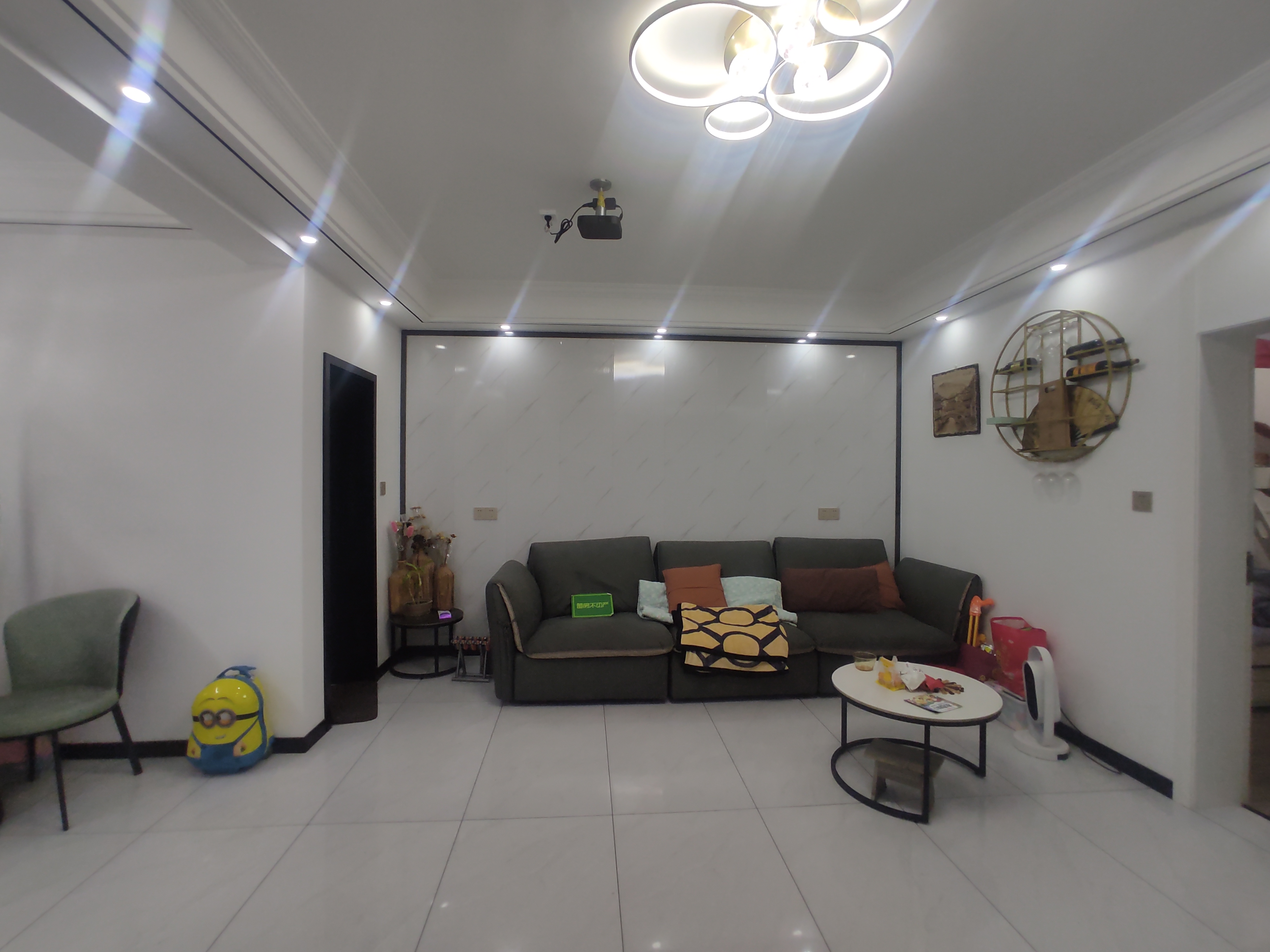 尹乐南路小区.精装大两房证件在手.看房约