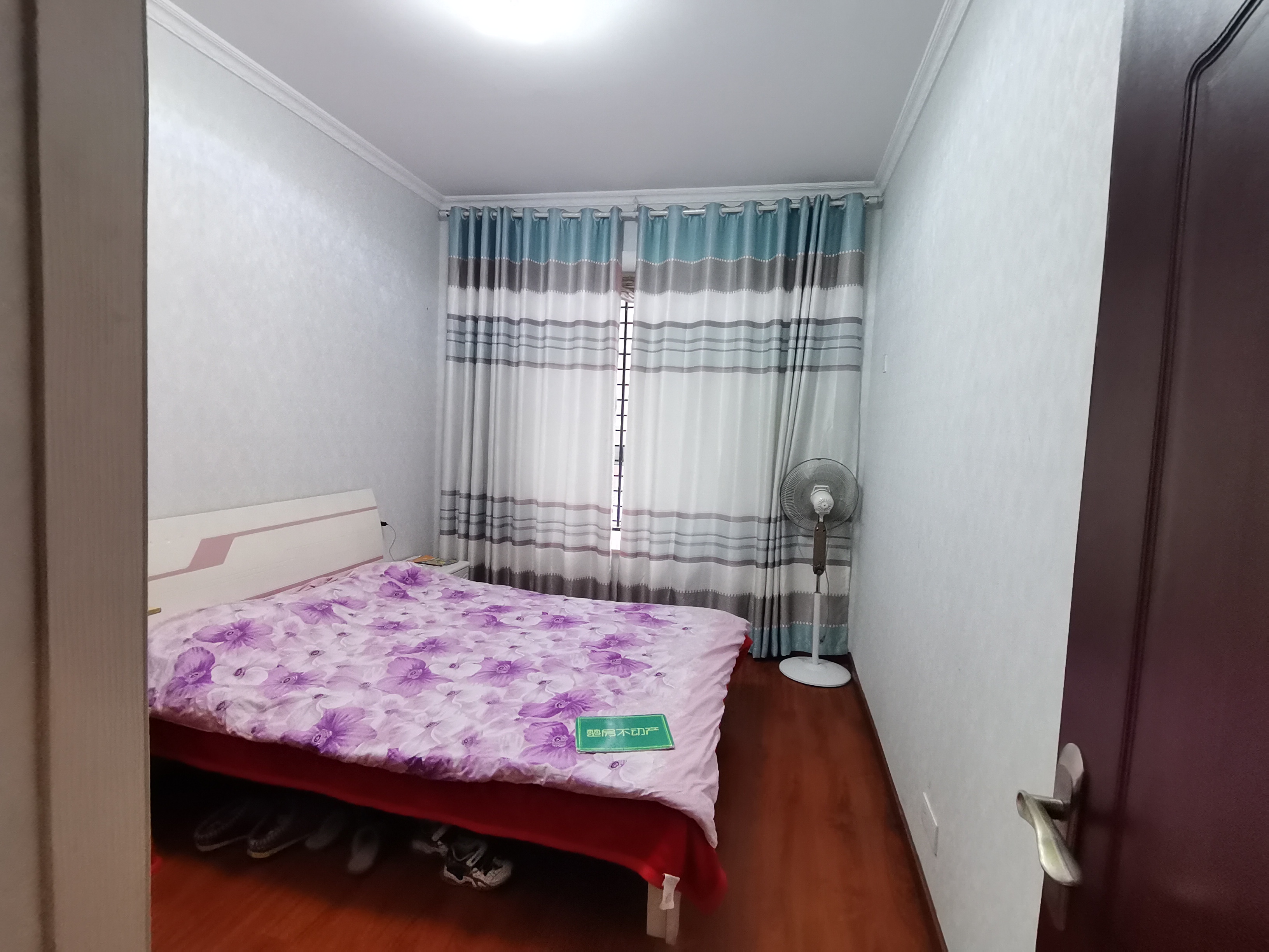 森林国际洋房出租中间楼层户型方正房东诚意出租