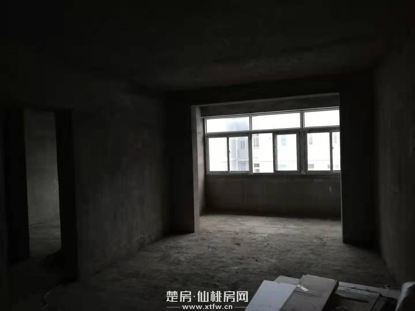 仙北江汉人民医院三房两厅毛坯房出售