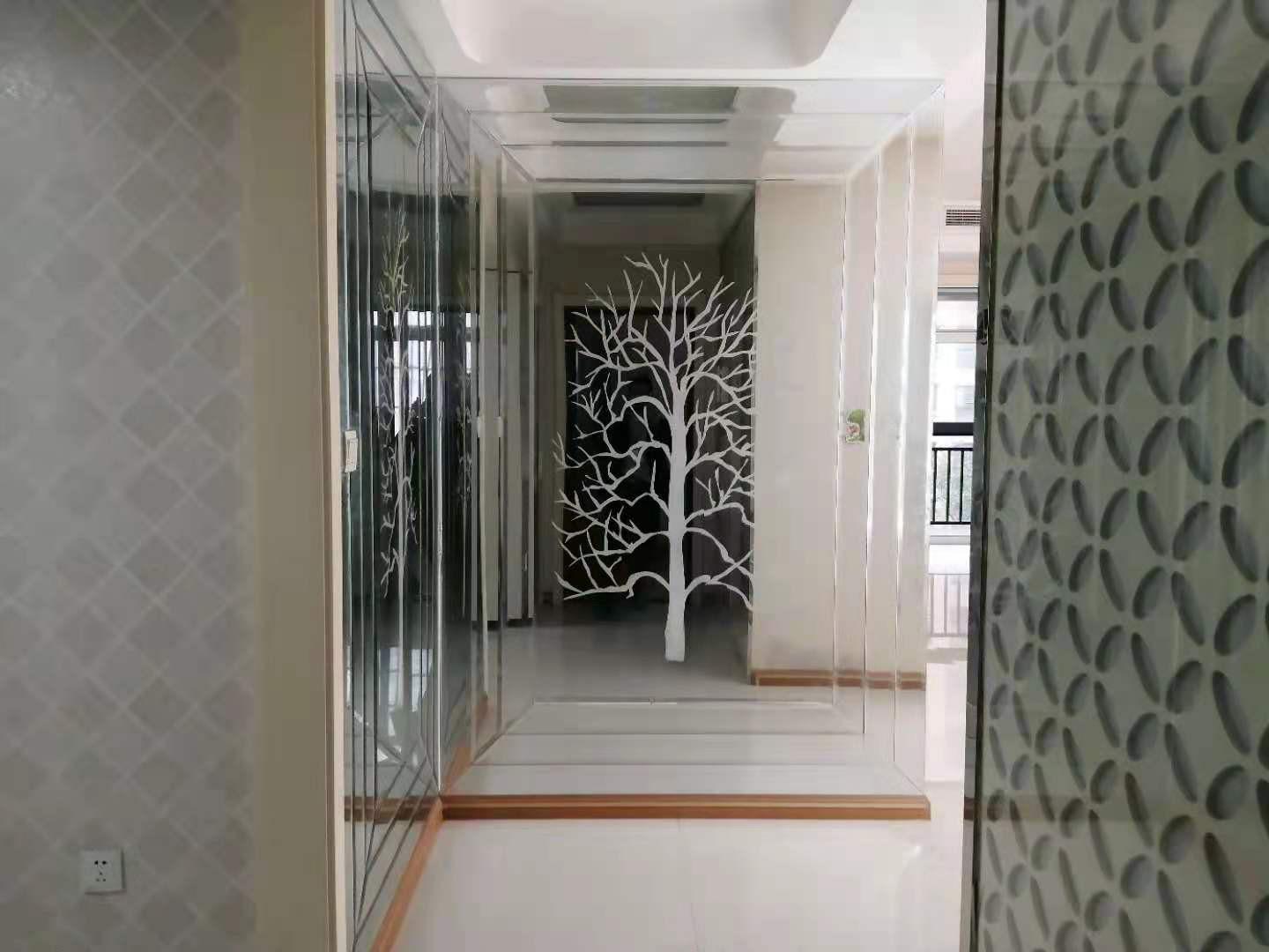 三丰鼎城地铁精装3室2厅2卫1阳台，交通便利，设施齐全