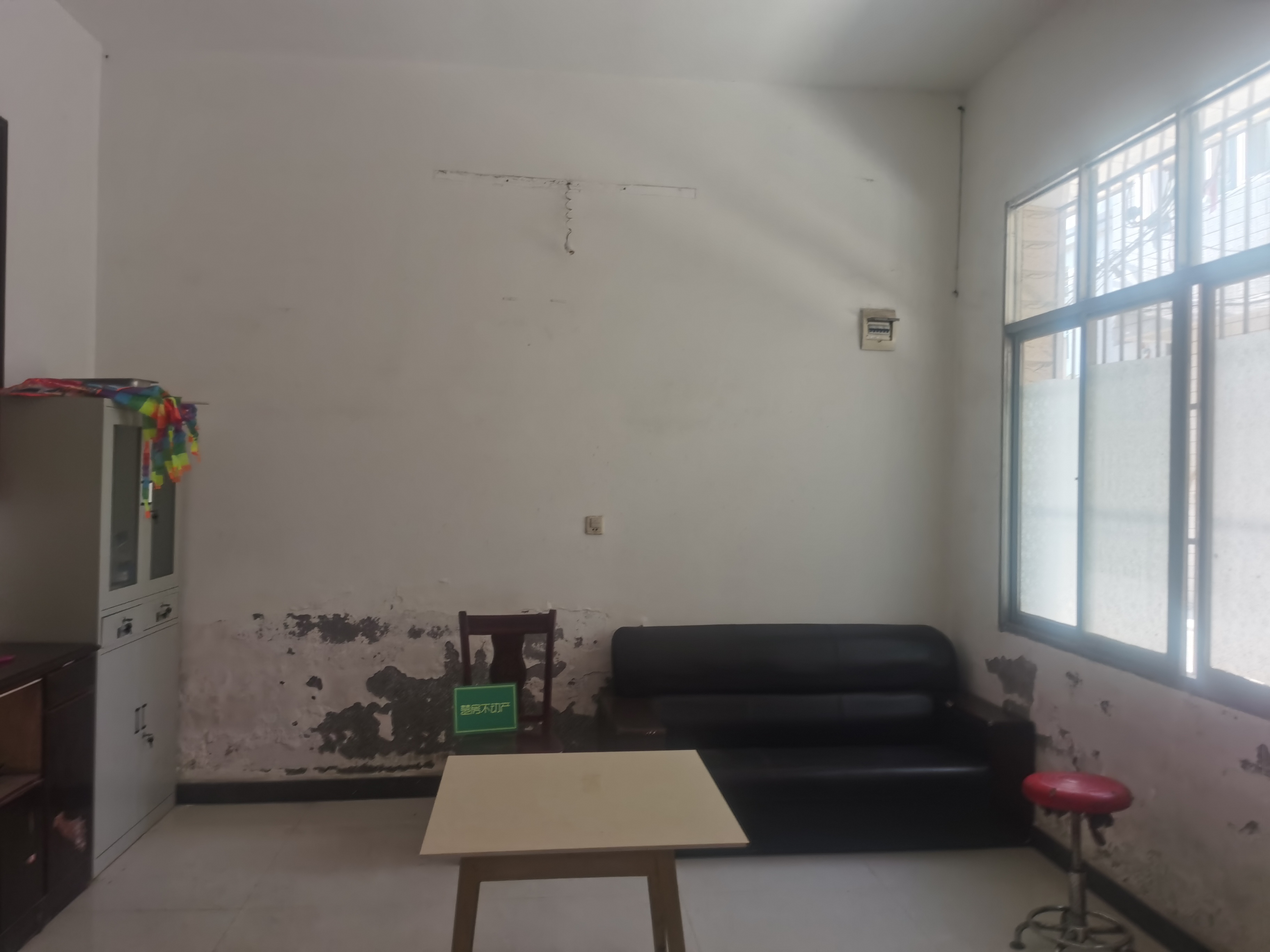 一中黄荆私房两间三层有房产证土地证