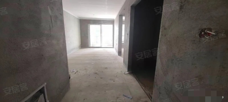 ？亏本出，城南，金科御府，单价3800，好楼层，带地下车位，证件满二，捡漏，