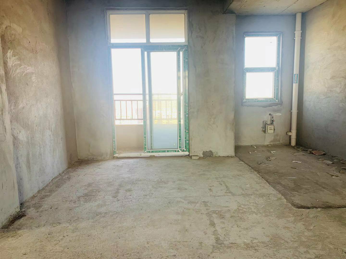 元泰未来城：新三中旁好楼层：好户型：采光超好