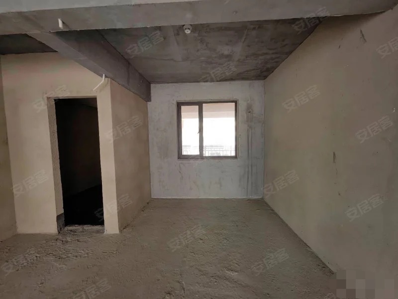 捡漏，荣怀D区，单价5055，三开间朝南，证满二，电梯中层，比补贴还香