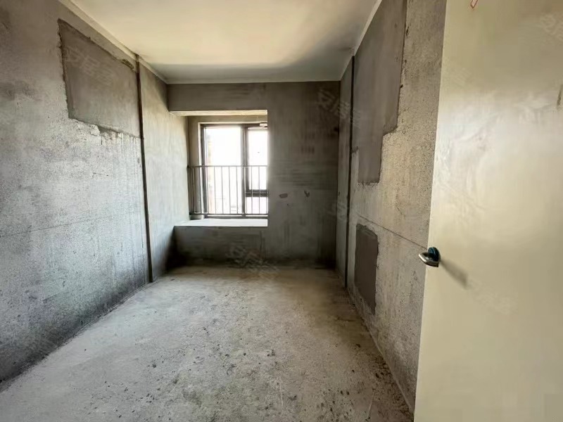 房东亏本出售，薅羊毛，森林国际北苑，单价4999