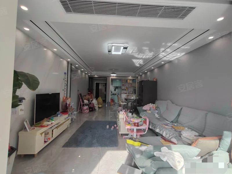 房东亏本出售，城南，领秀城，精装三房，单价6000，三开间朝南，9成新，好楼层