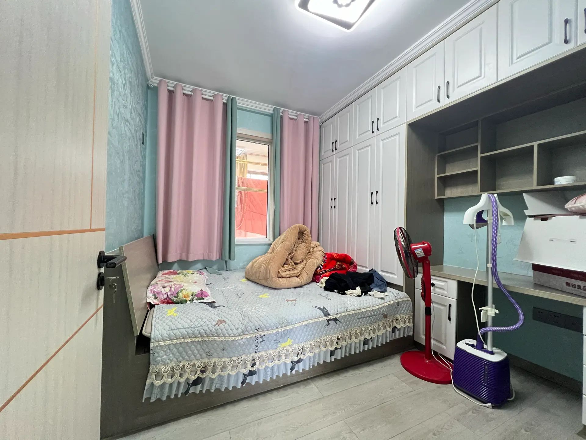 捡漏，锦绣江山三期，精装三房两卫单价4150。诚心出售