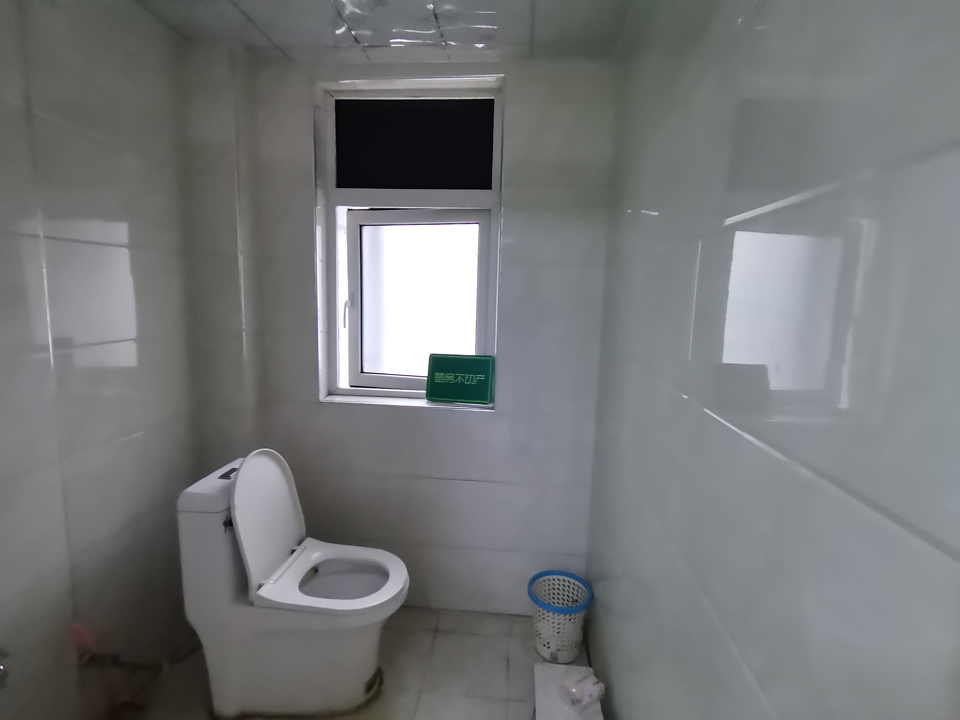 森林国际步梯洋房中间楼层房东诚意出售