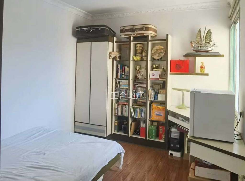 捡漏，捡漏，德政园布诺尼，步梯三楼，精装三房，证满二。