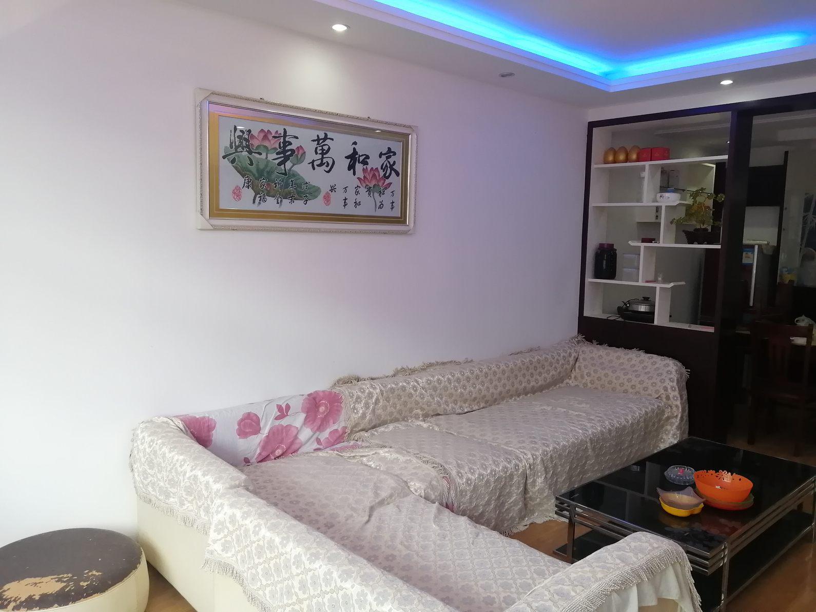 金色港湾精装修三房，送车库