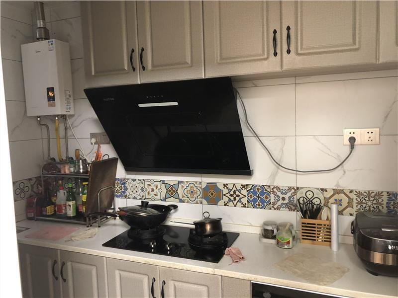 急售元泰未来城 新三中二小带装修家具家电卖个毛坯价