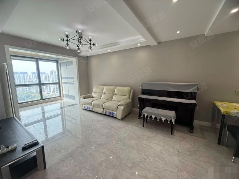 捡漏，城南，新城壹号五期，沔阳公园旁，精装 三房两卫， 性价比高