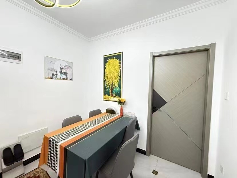 263？捡漏，吾悦旁，蓝天新城，精装三房，单价6400，9.8成新，中间好楼层，老证，拎包入住