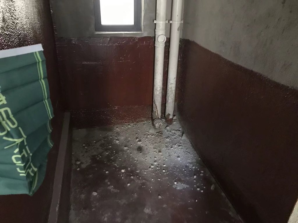 森林国际翡冷翠毛坯小三房两卫边户南北通透三面采光看房方便