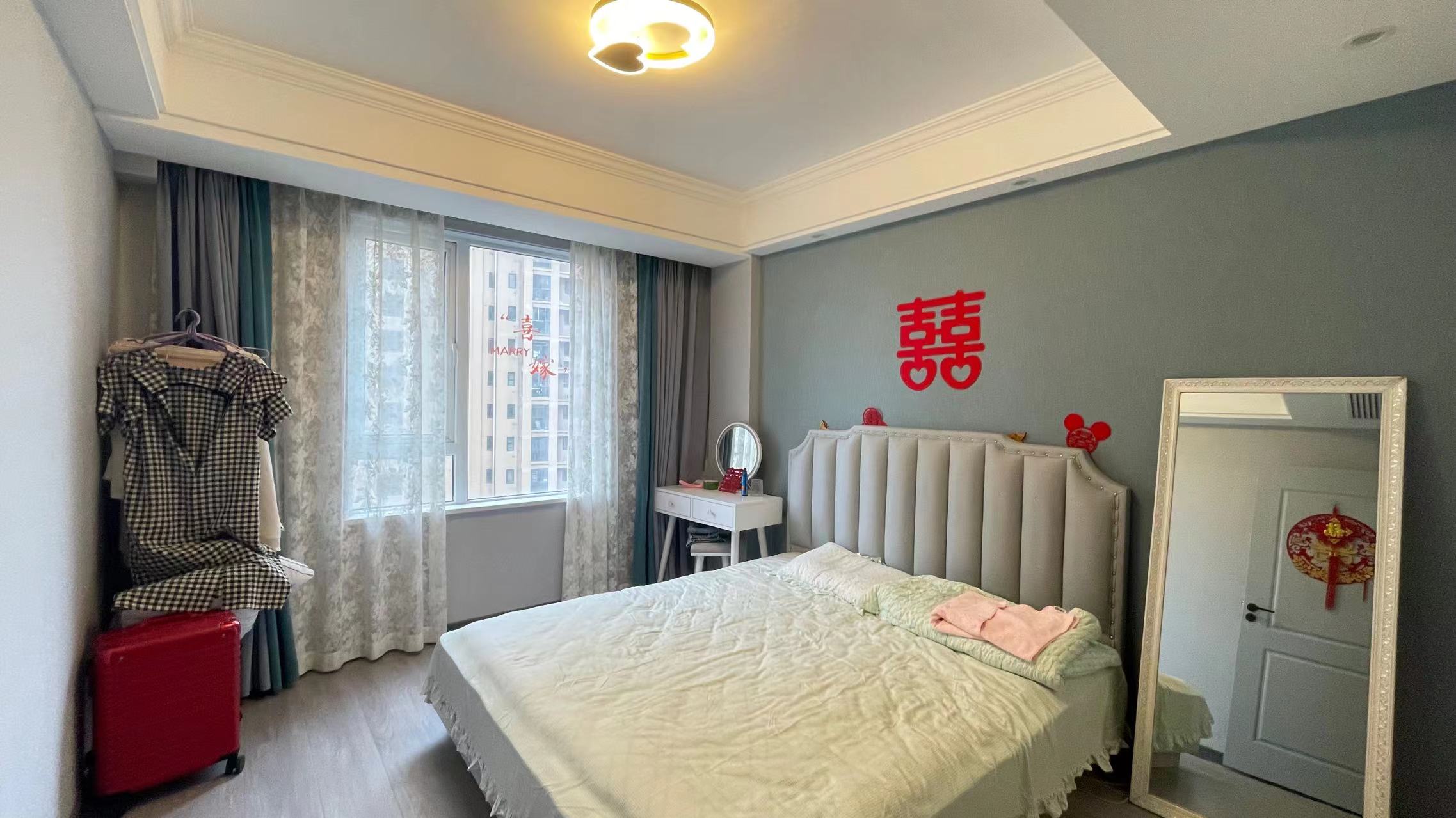 满庭春.精装小三房.下楼就是學笑.看房方便