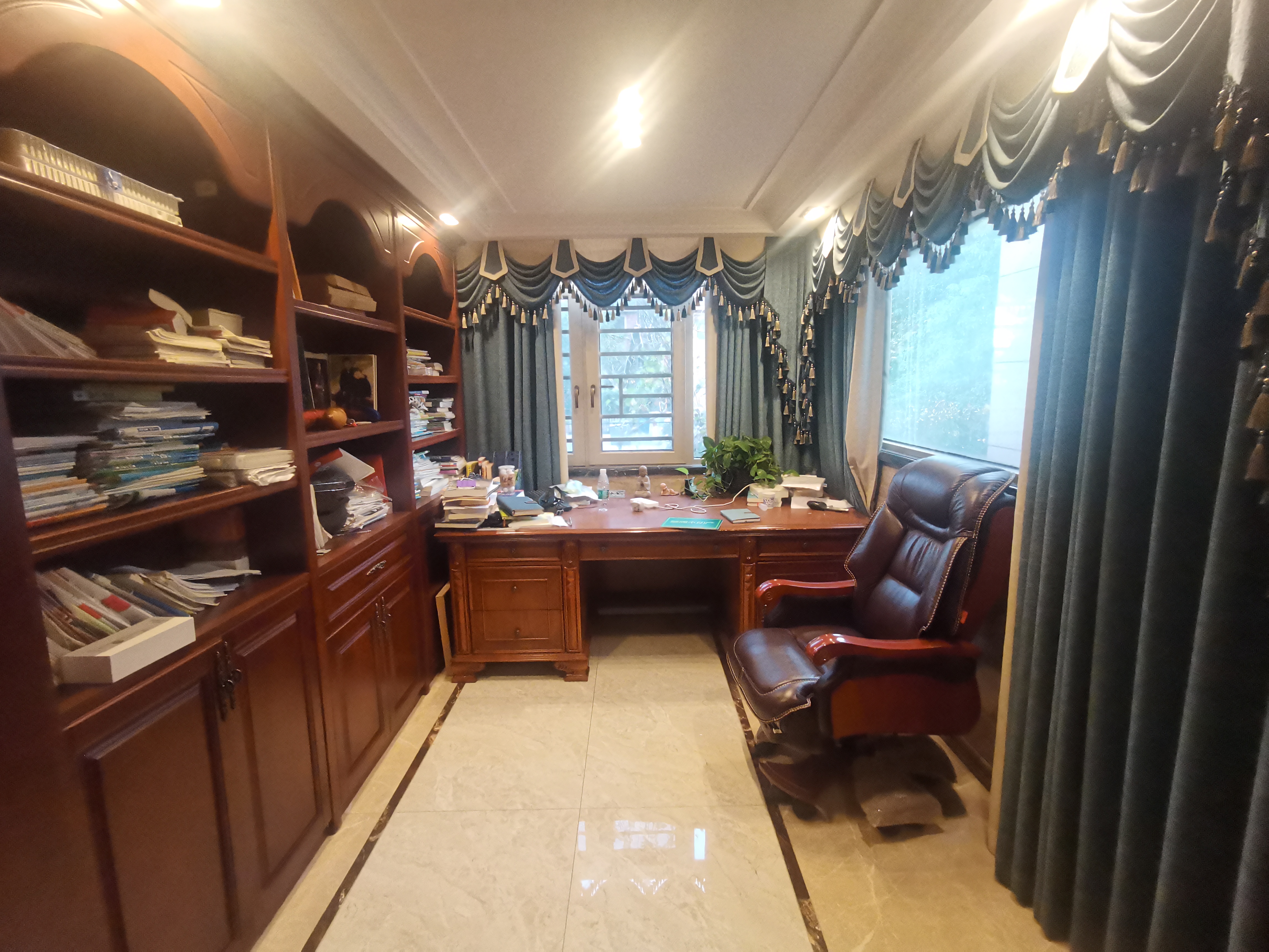 绿地华庭超大露台满足你所有幻想懂得欣赏的来