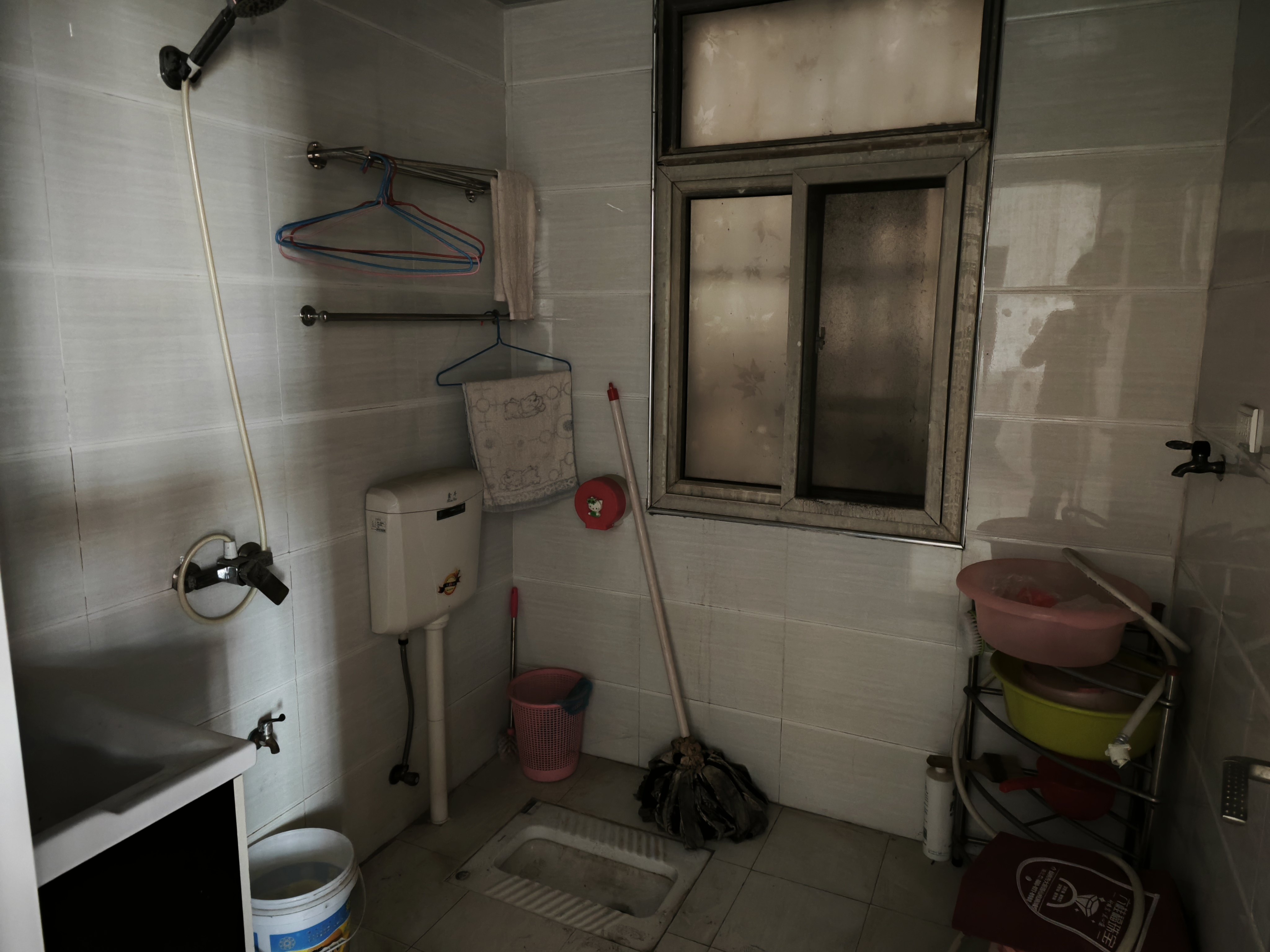 弘文中学旁房屋出售