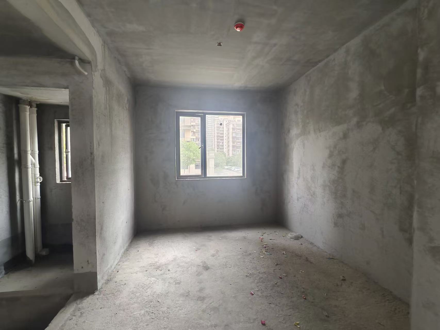 降价了，城南，荣怀，带300平露台，房东都是加钱买的现在直接送，捡漏