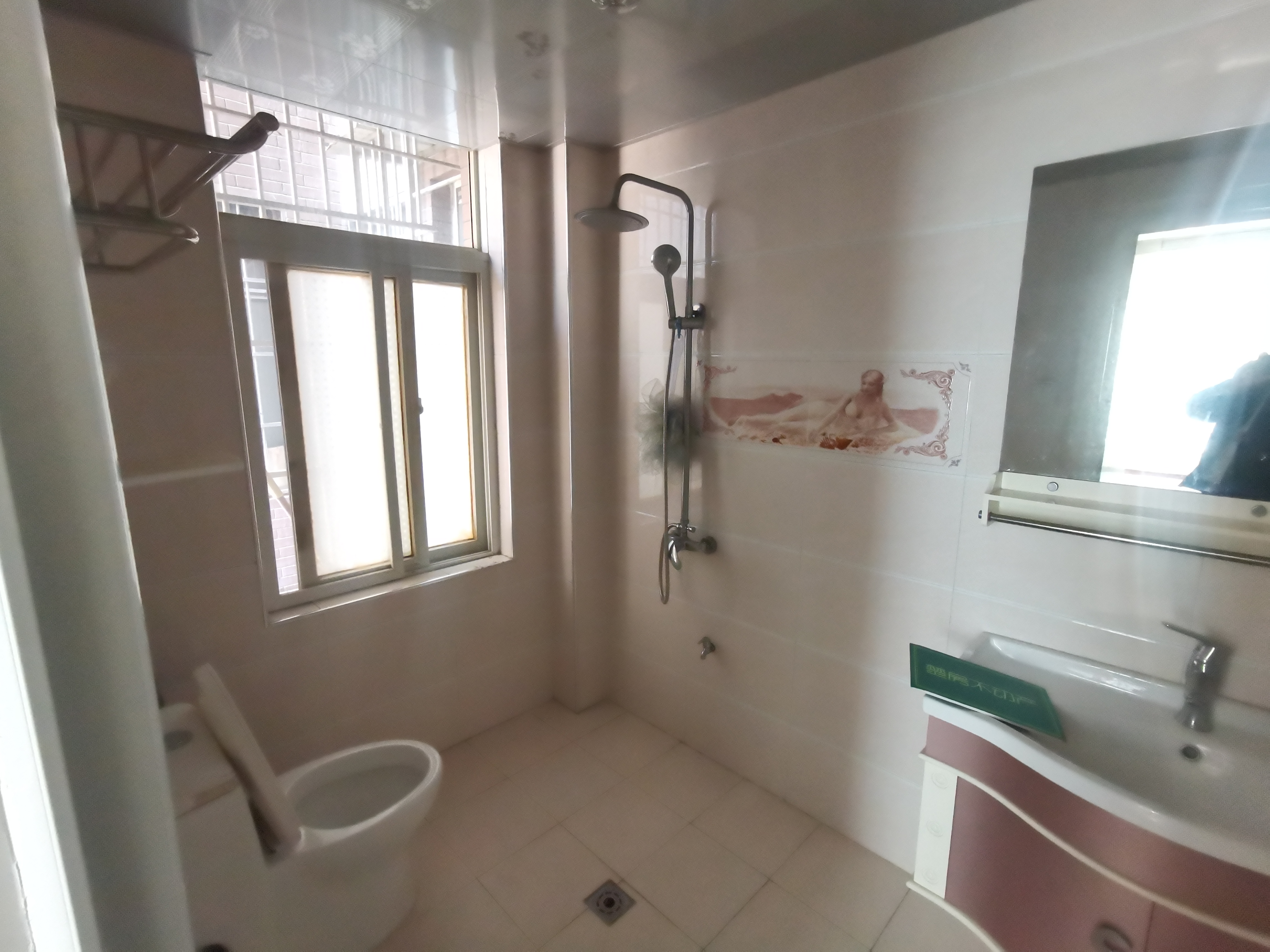 水岸人家精装大三房环境优美空气清新