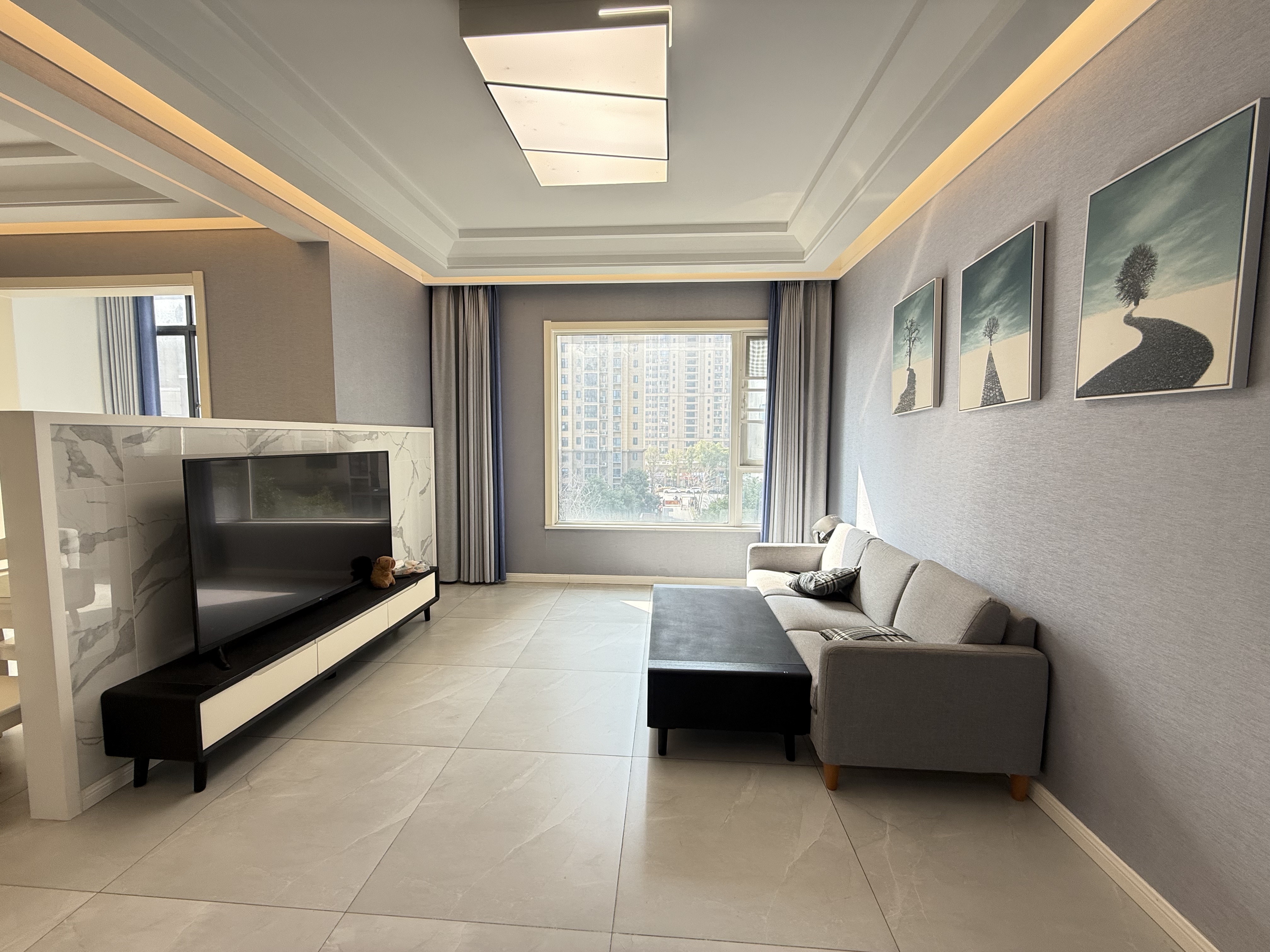 城南，森林国际城，精装三房两卫，三个阳台，证满二