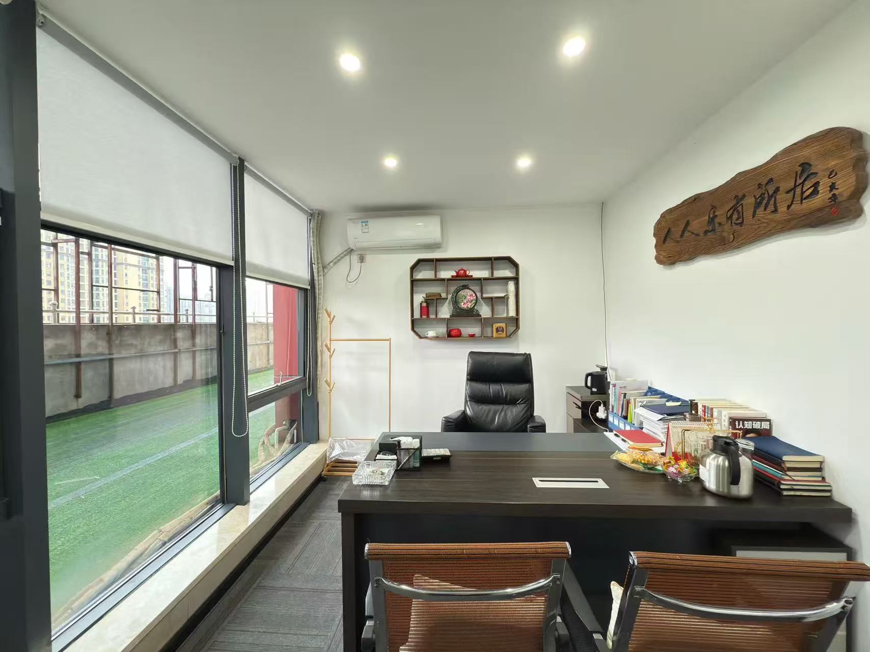 沔街国际大酒店，写字楼，16楼，适合办公，采光好，押一付年，租9送3