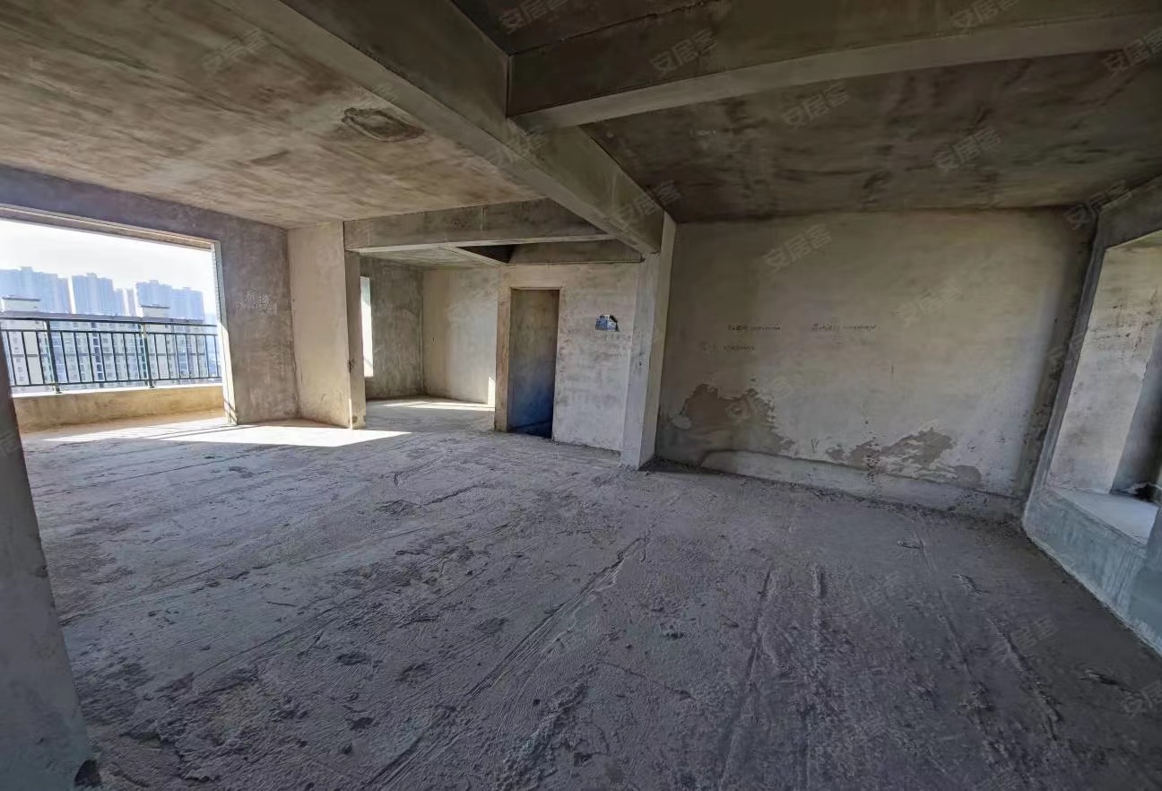 甩甩，城南新城壹号，毛坯单价4900，好楼层，南北双阳台，证满二，速度捡漏