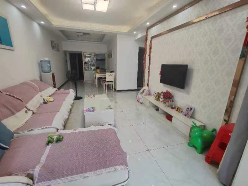 森林国际装修三房好楼层证满二看房电话联系