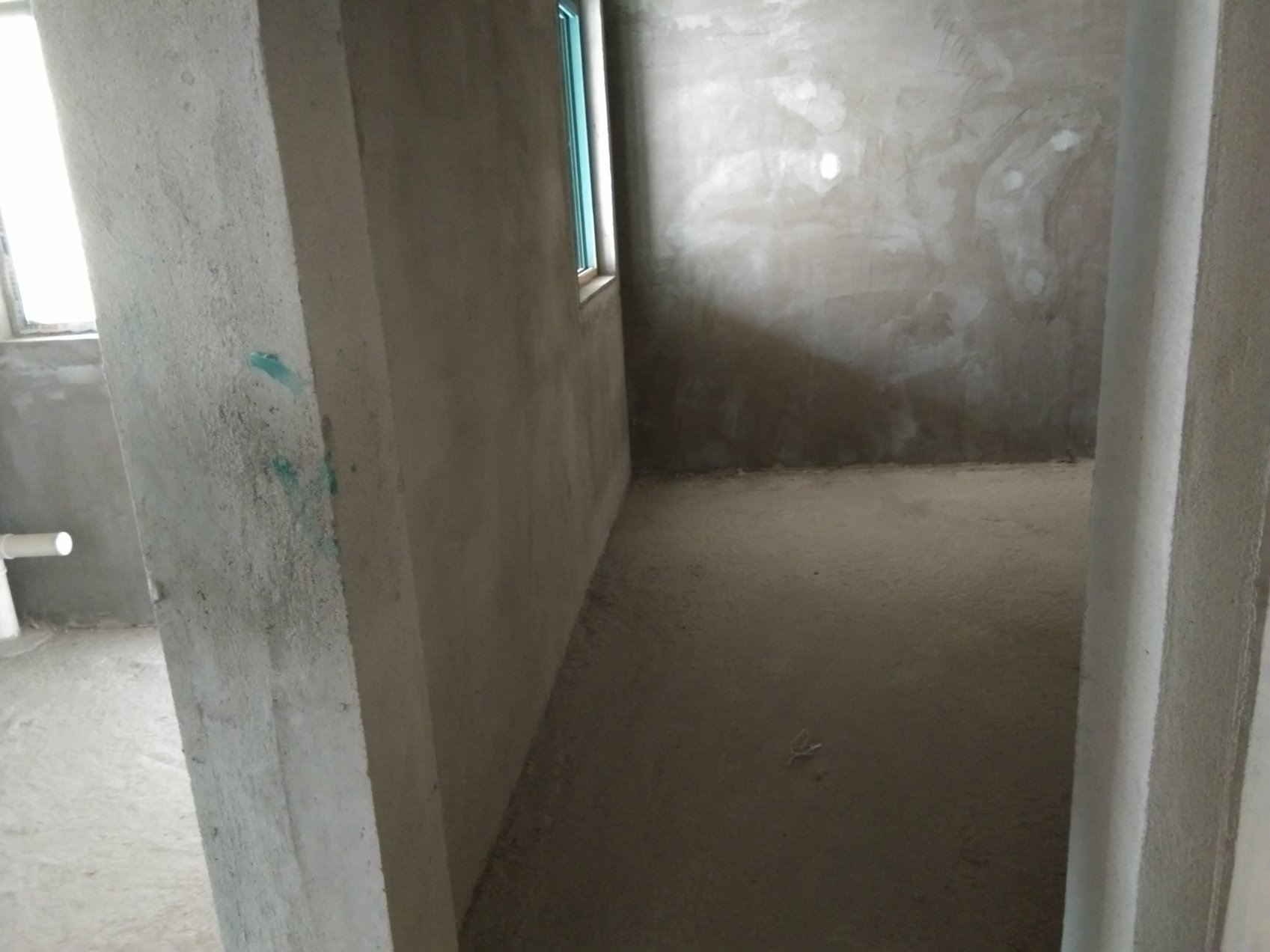 新城壹号五期毛坯小三房