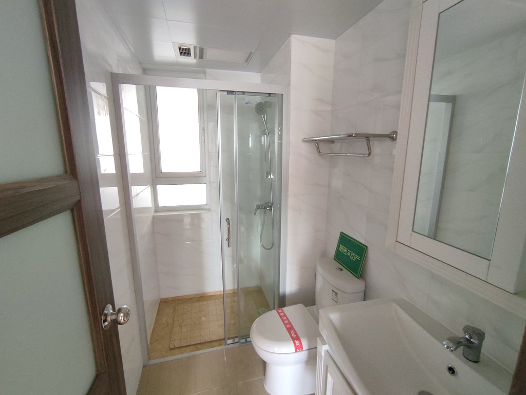 碧桂园精装小三房看房方便