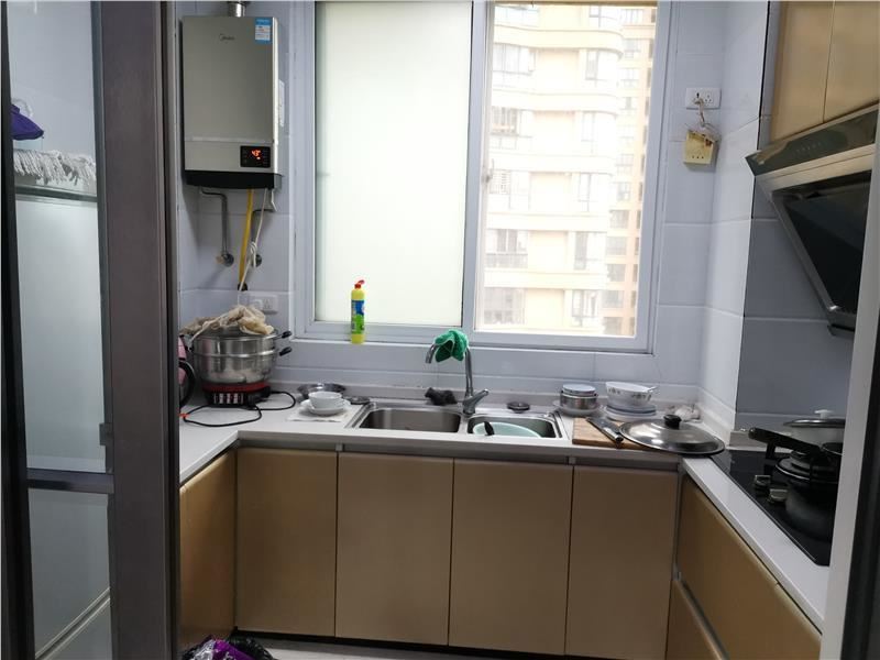 急售公园世家130平南北通透精装成色新有钥匙 看