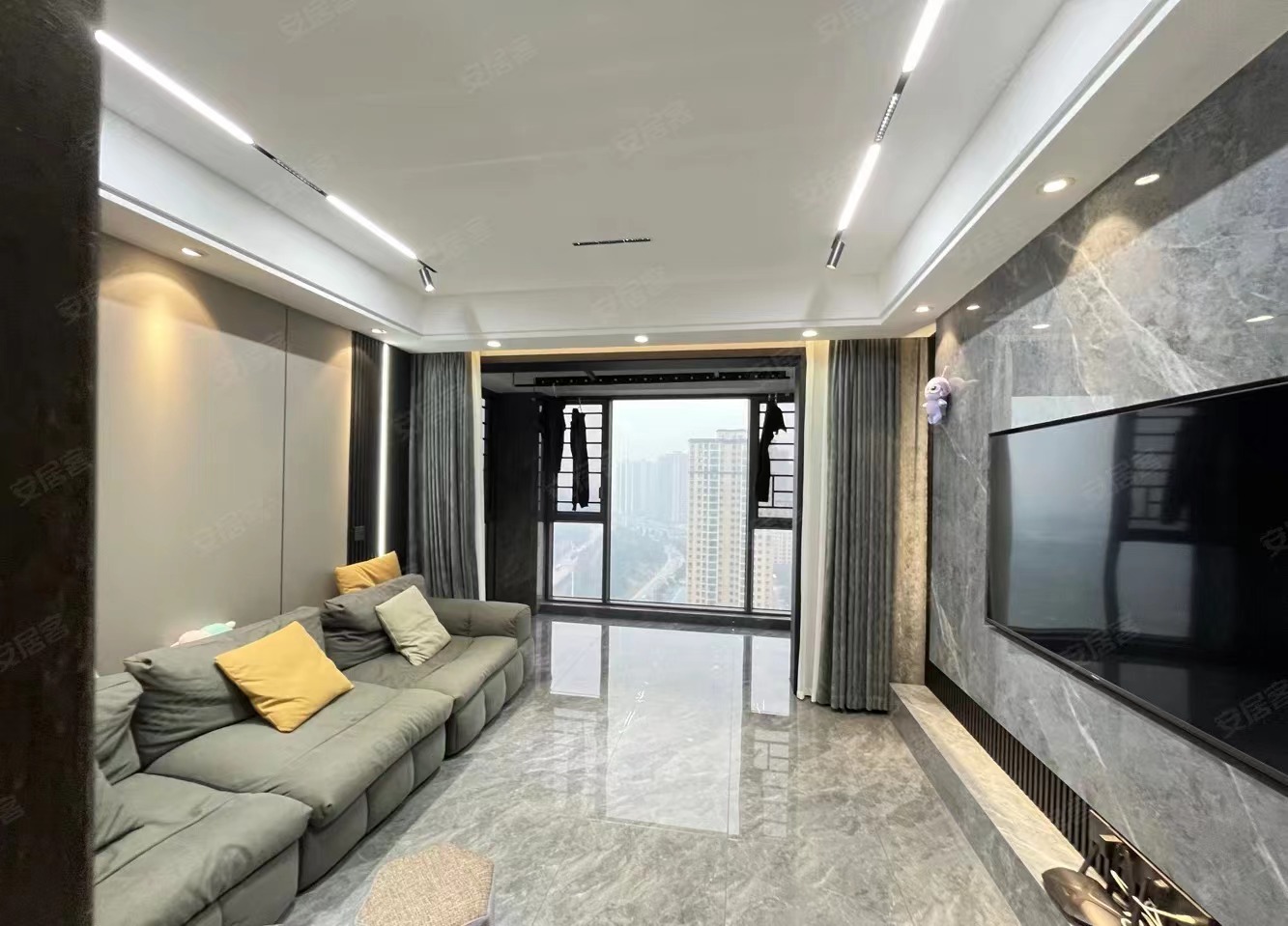 31，亏本30w，豪装三房，业主诚心出售，证满二，急卖