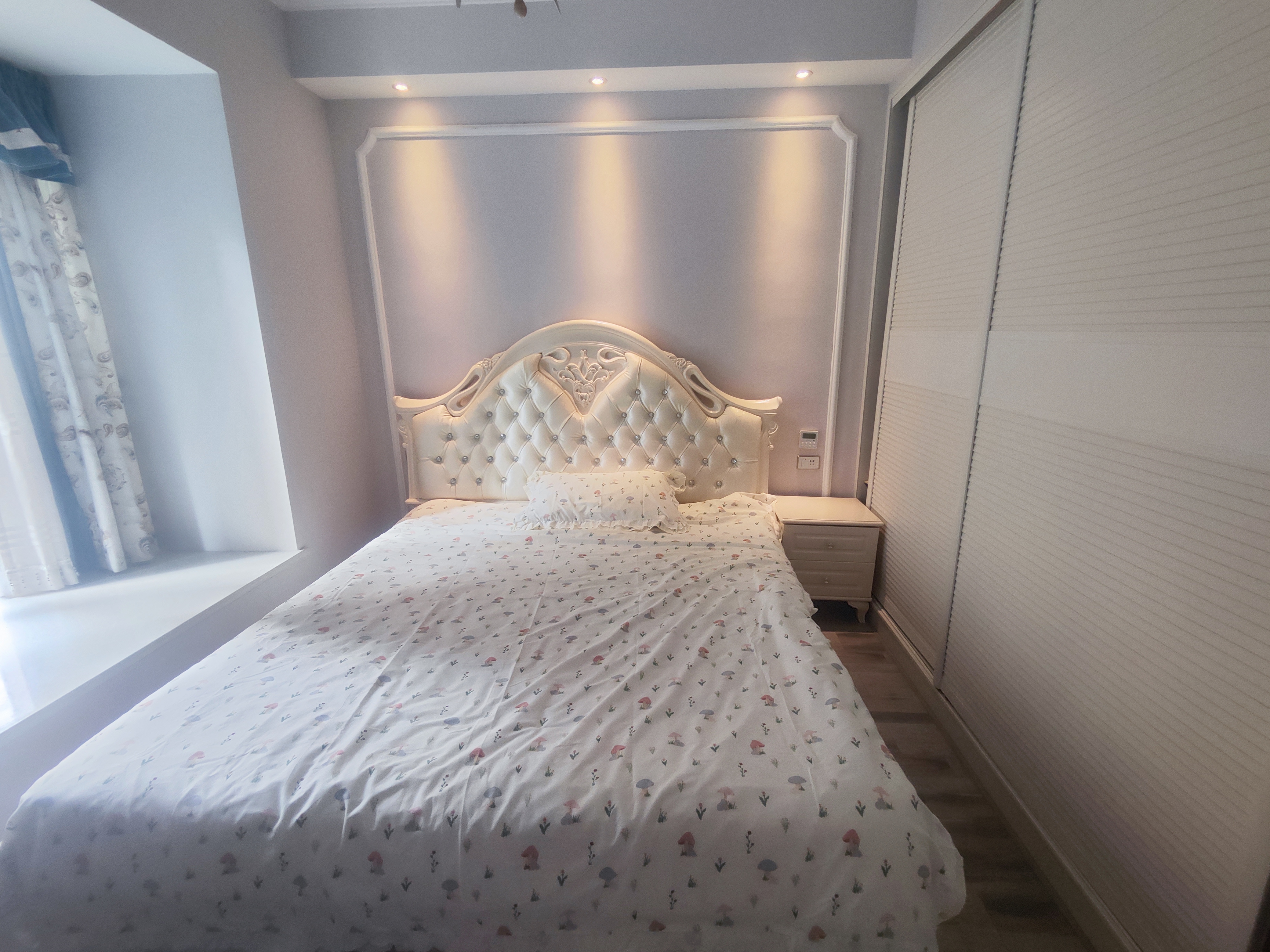 森林国际.精装大两房.房子成色新.看房方便