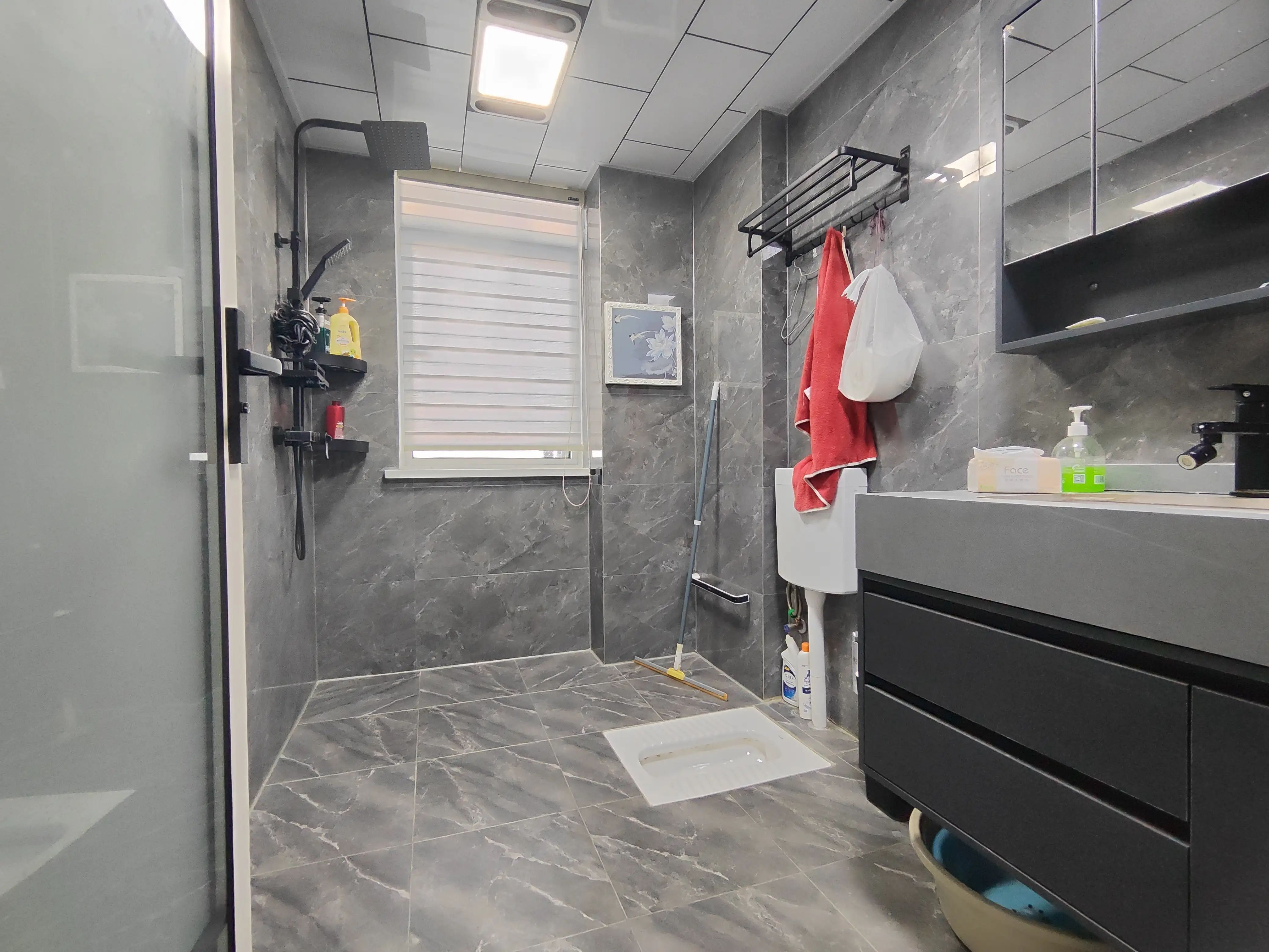 亏本出售，捡漏，时代天骄，精装三房，好楼层，全新装修，证满二