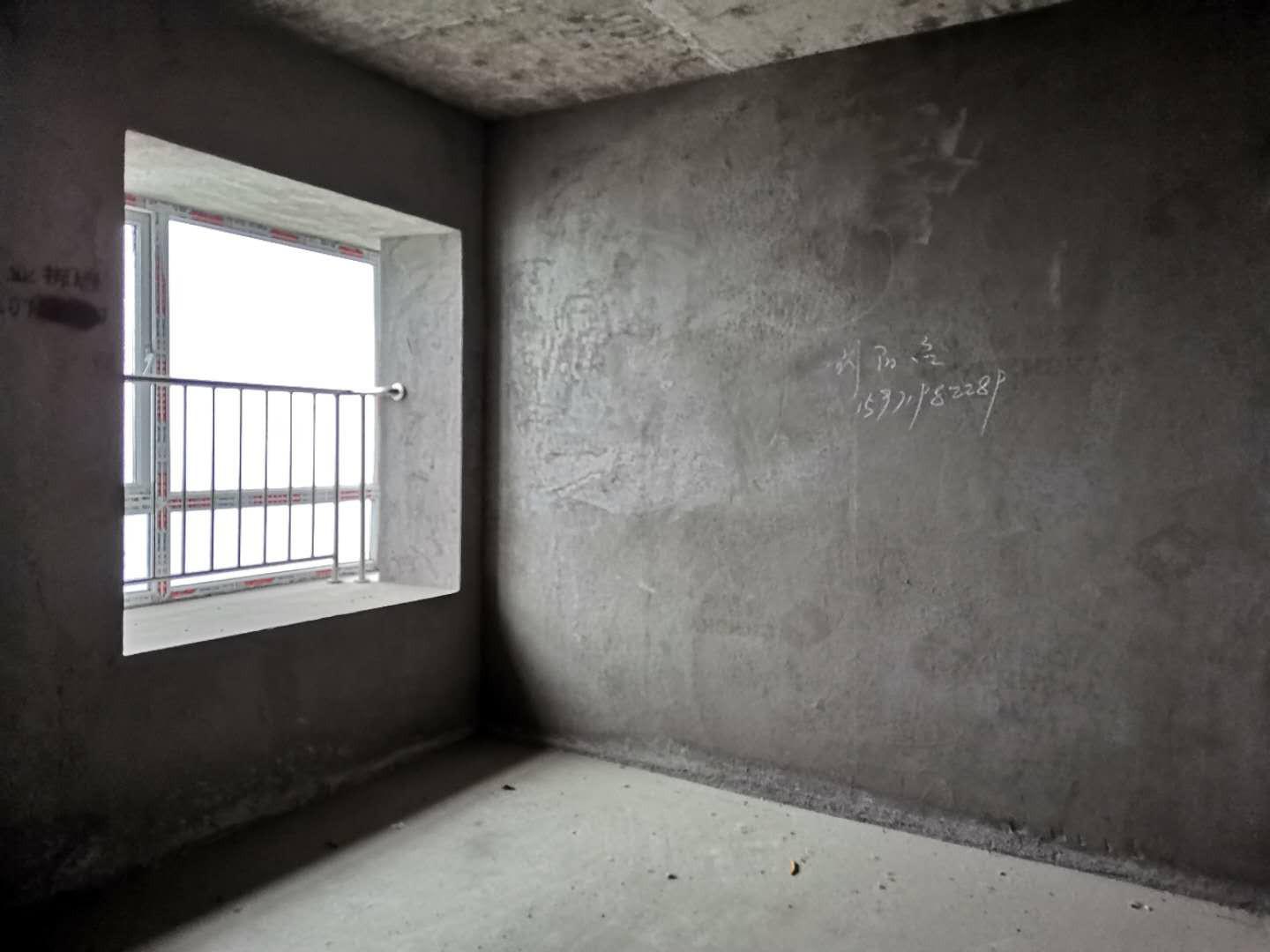 捡漏全款银湖城 楼层赠送一个房三室两厅两卫