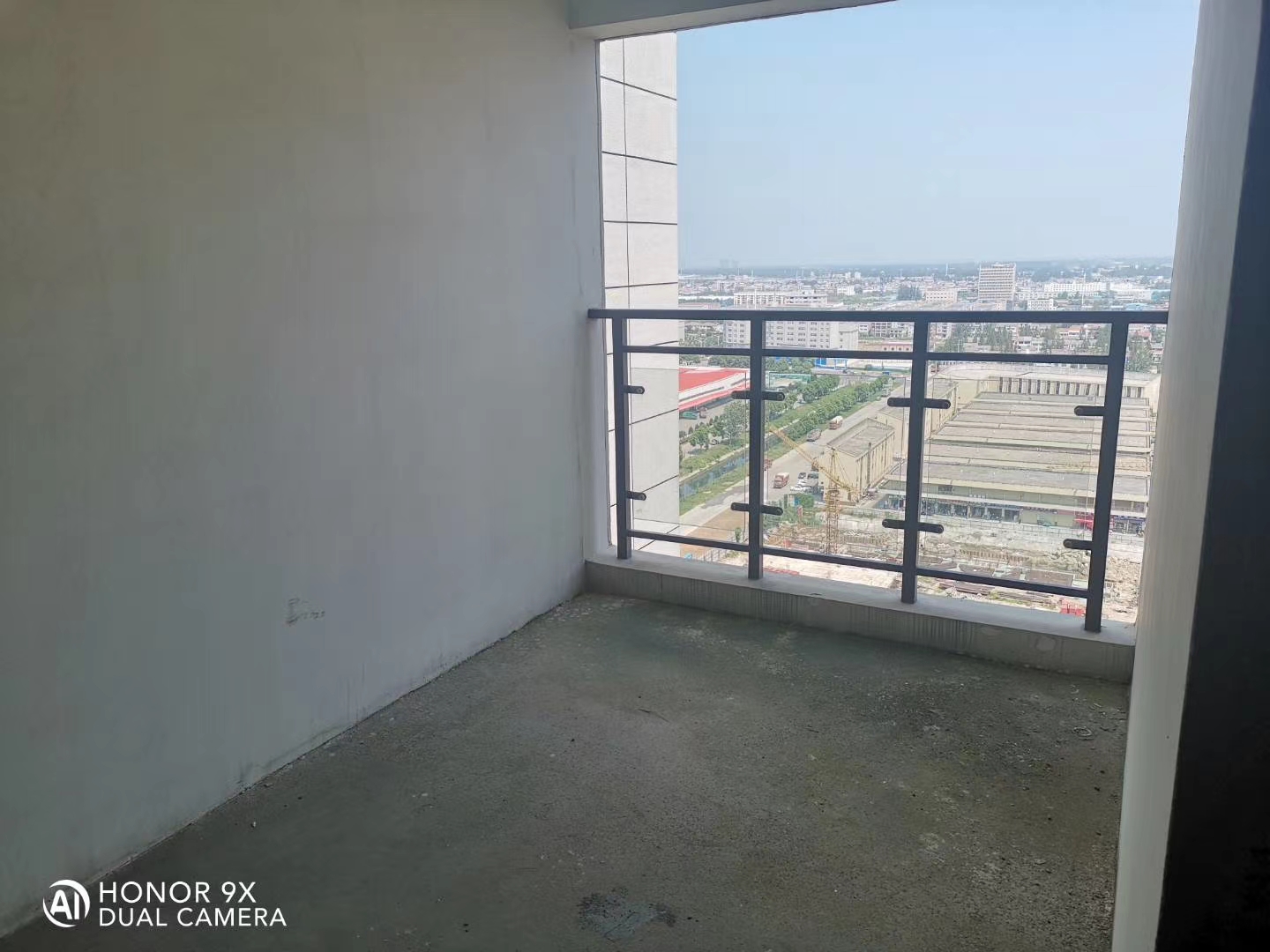 银湖城大三房毛坯