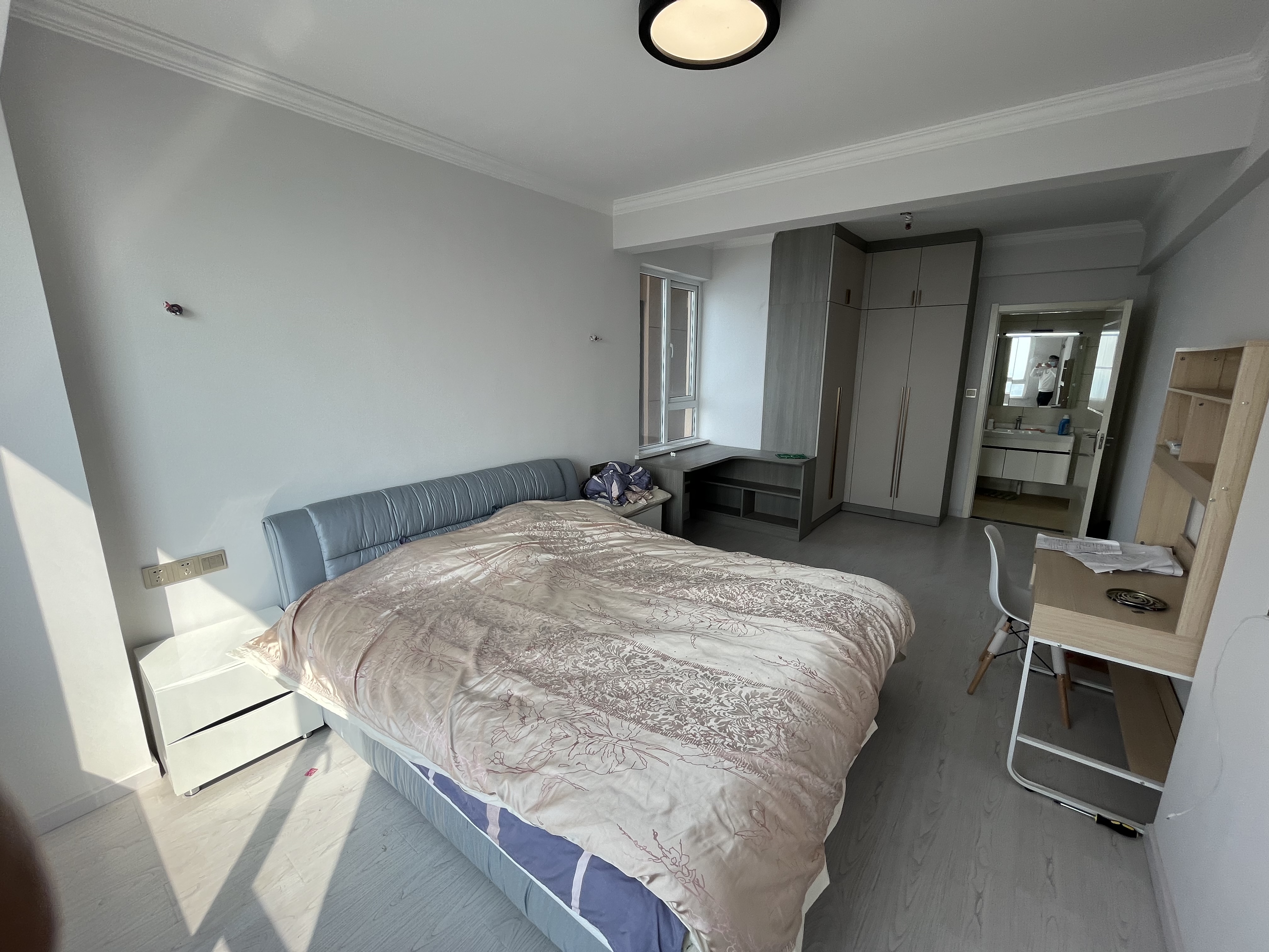 满庭春精装两房中高楼层满二