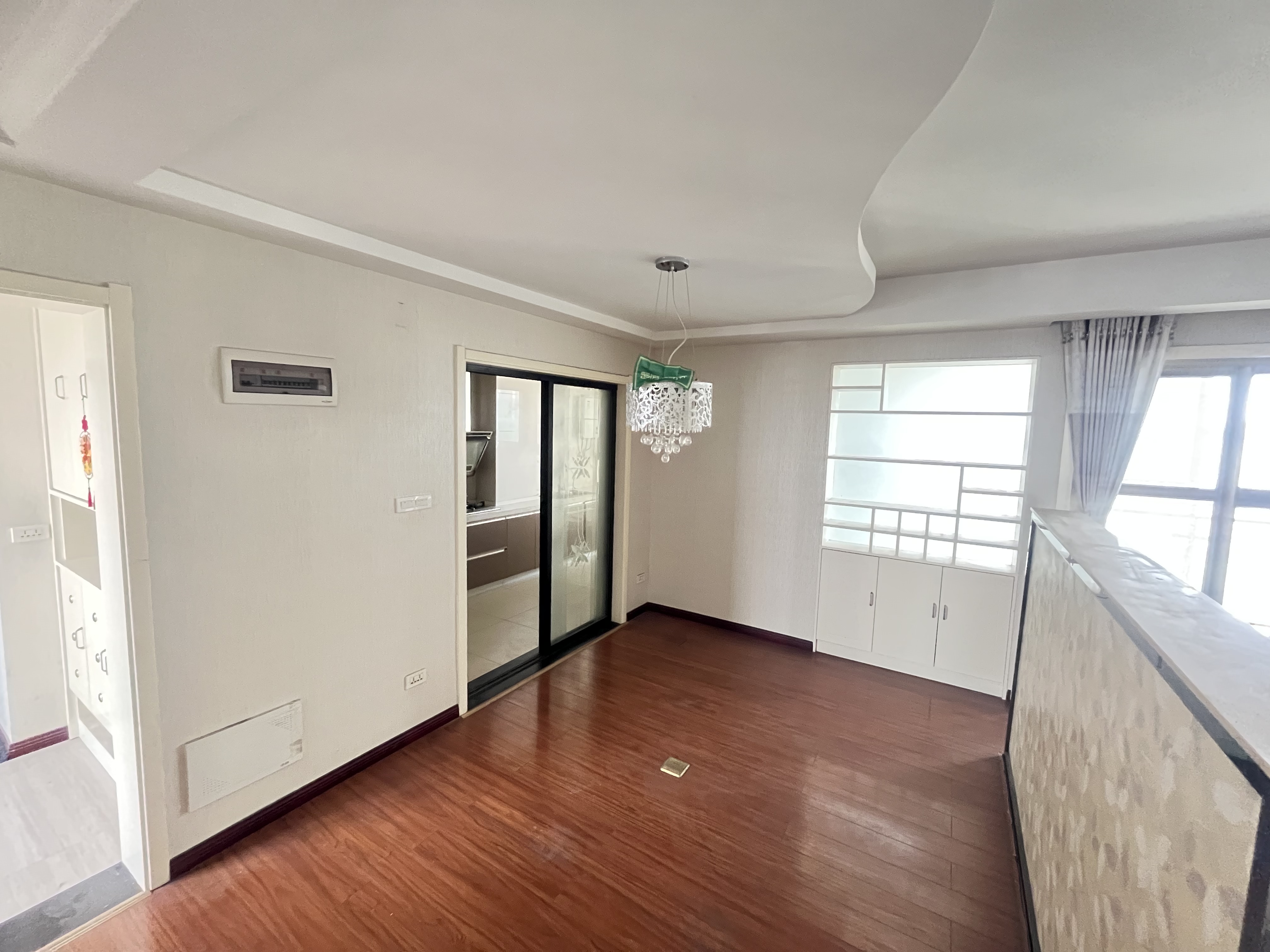 福星城精装三房中间楼层阳台大