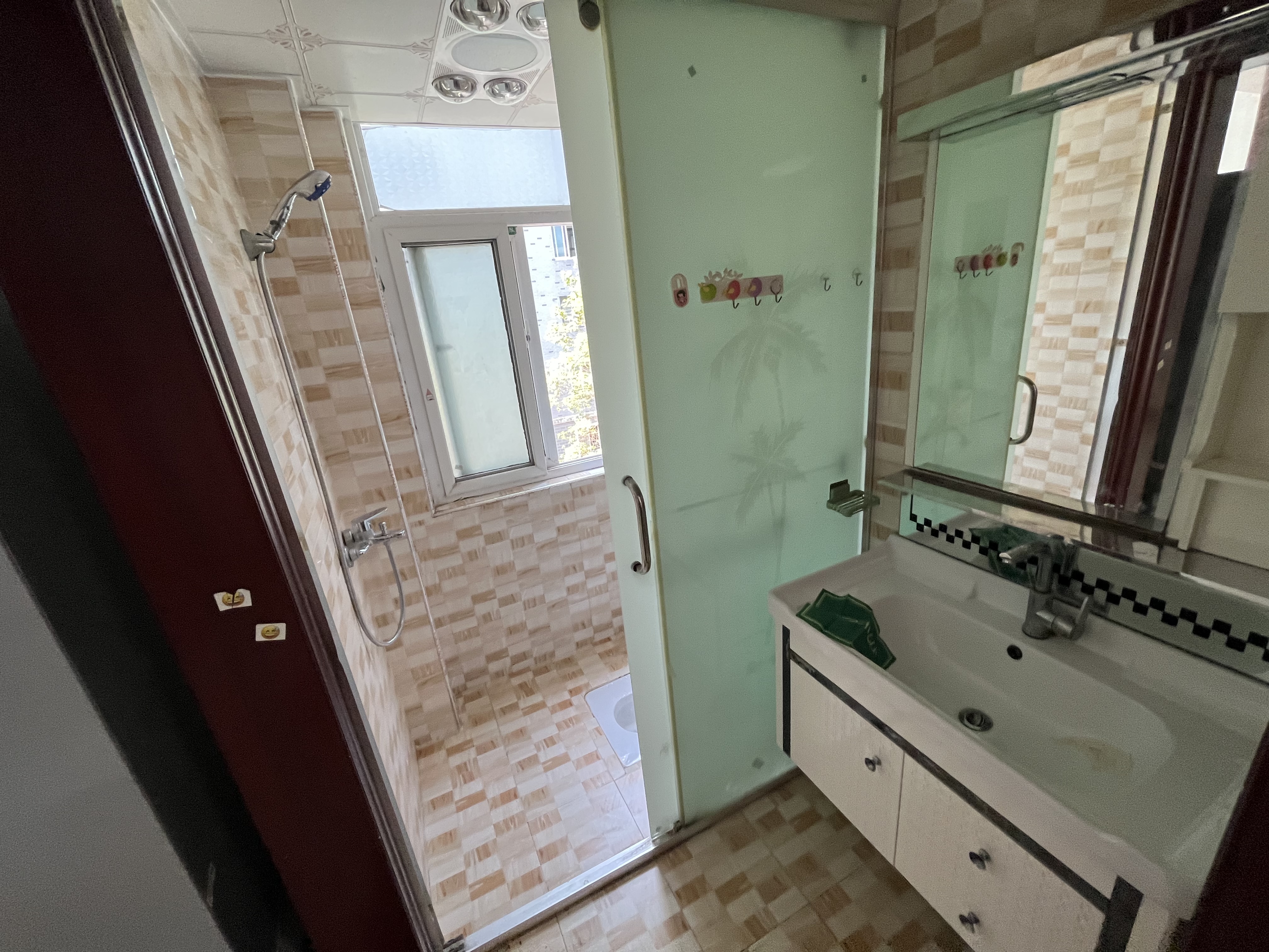 和园公馆精装两房步梯好楼层