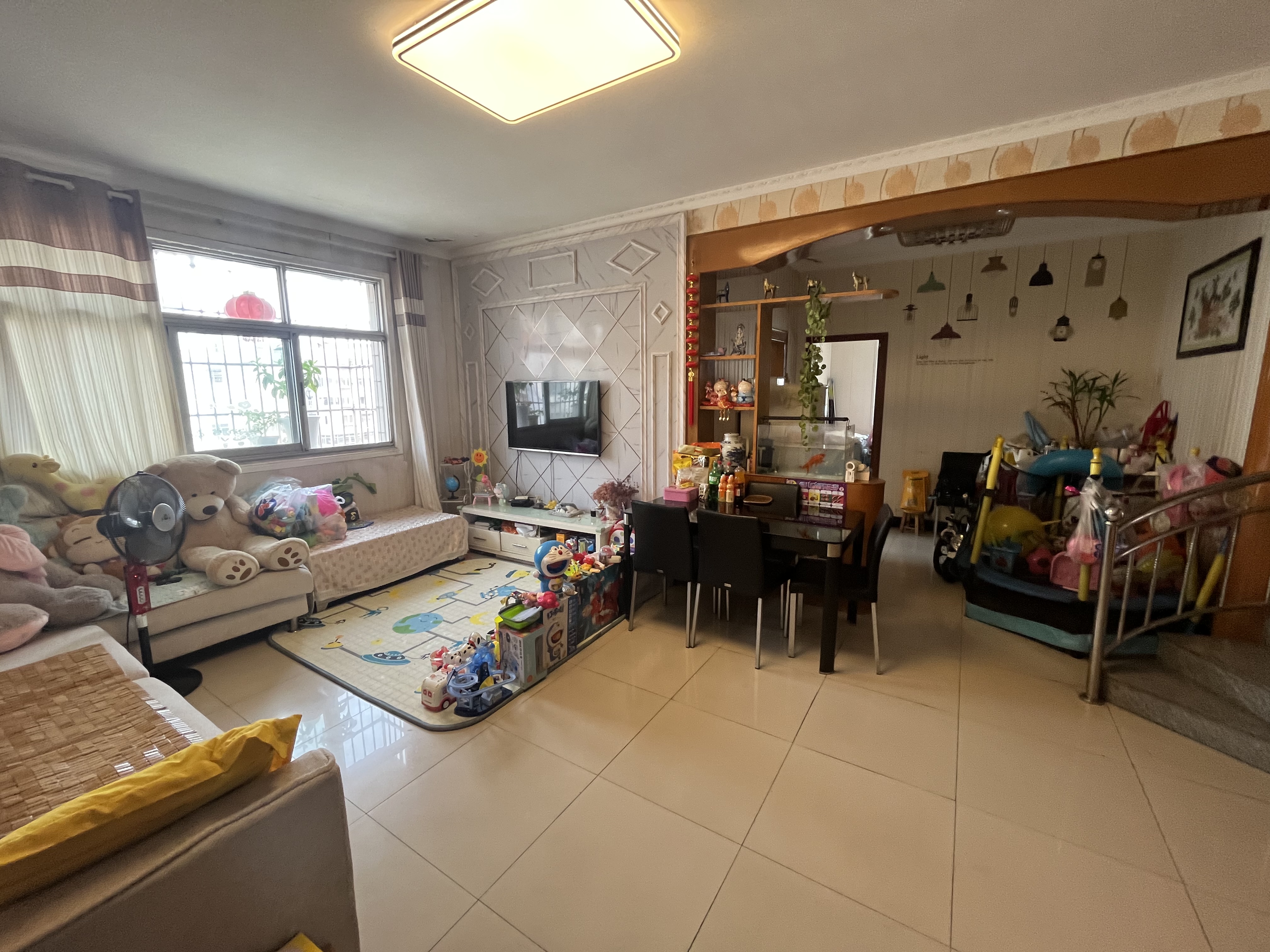 复州花园精装三房屋里城成色新可以直接领包入住小区好停车出行方便菜场商场都方便