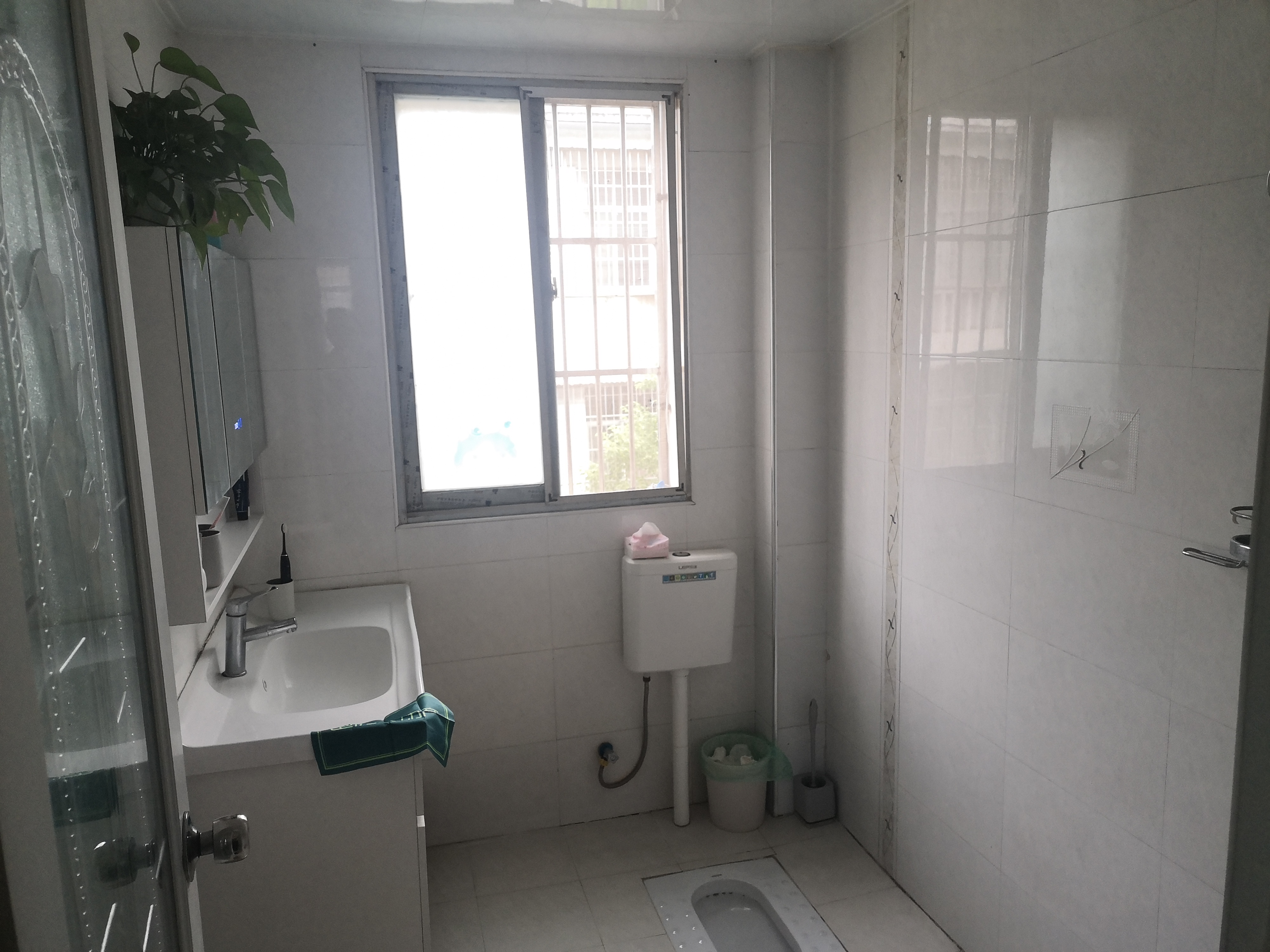 城西天轮小区大三房光线充足户型大气侠好大的阳台