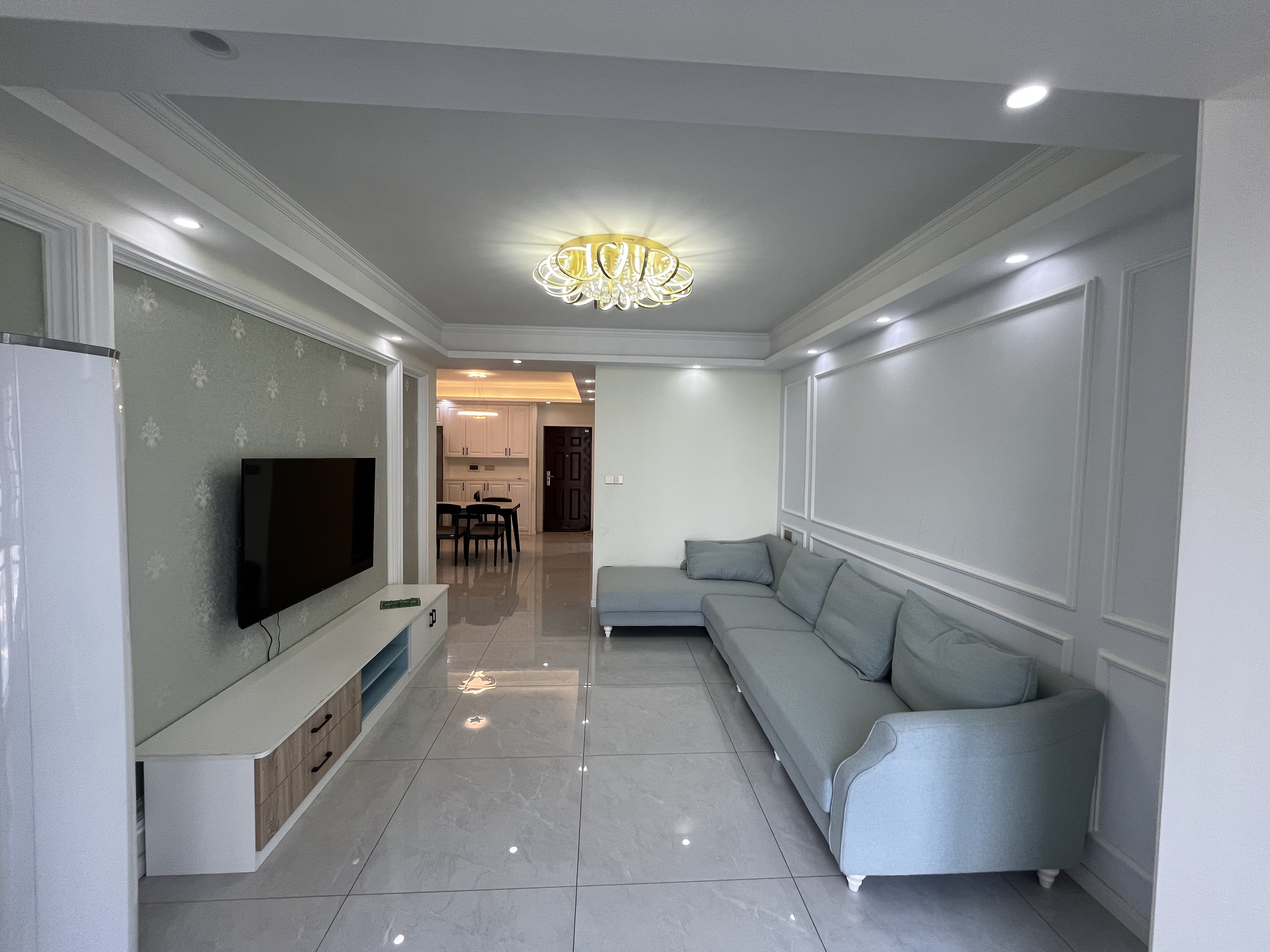 森林国际精装三房中间楼层基本为住