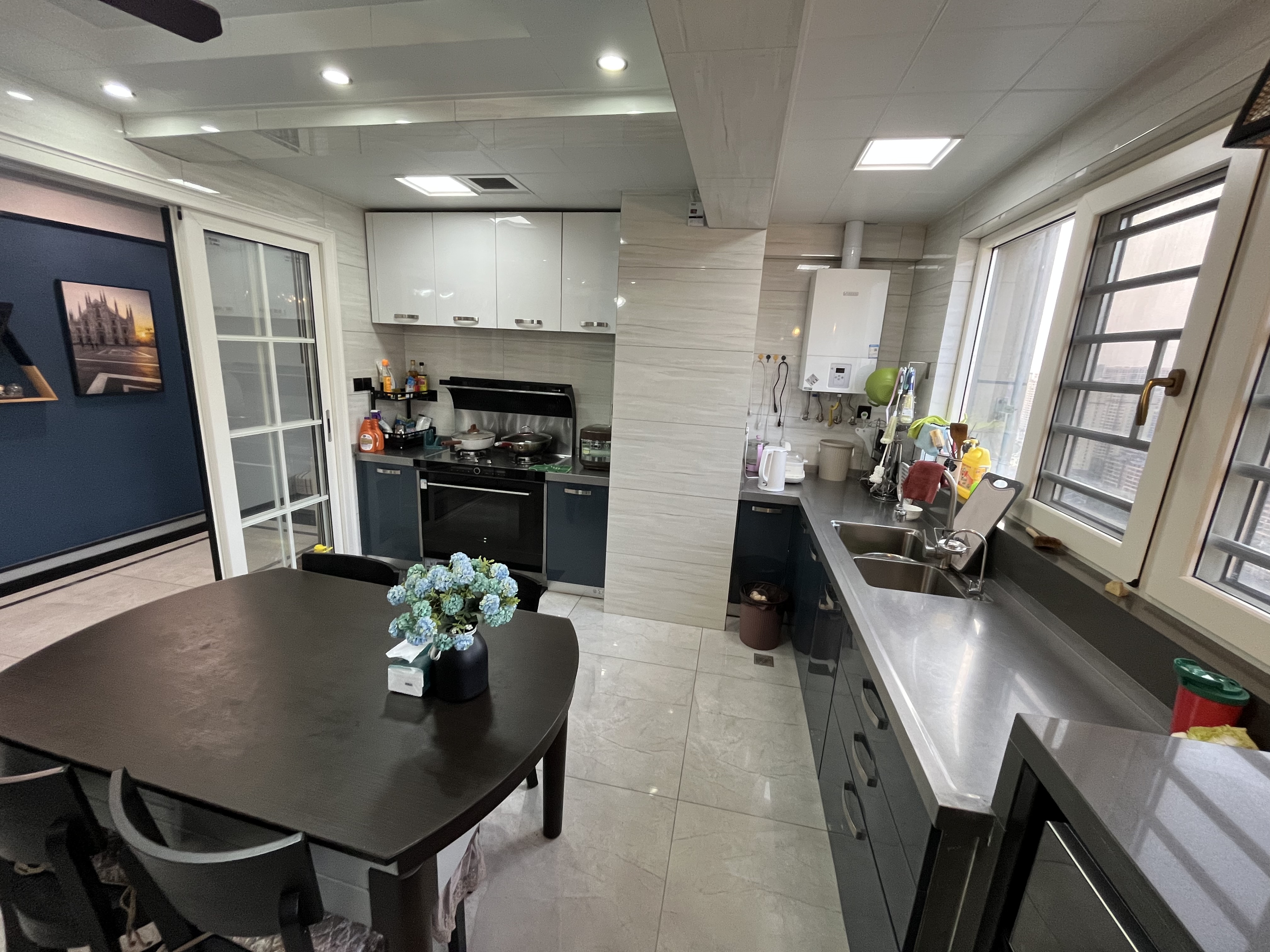 元泰未来城全新装修带车位基本没怎么住的房子南北通透湖景房