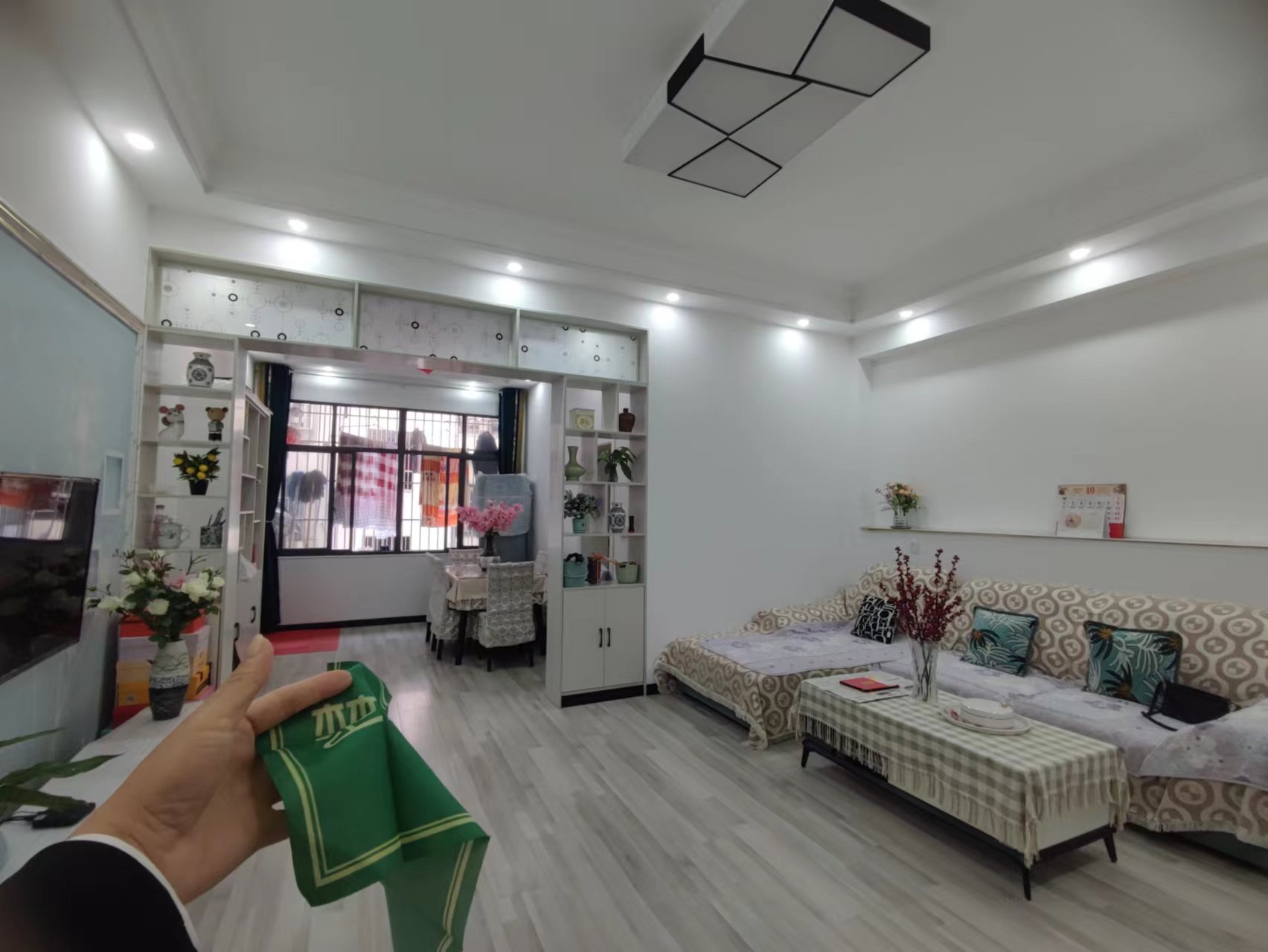 东方名苑全新装修三房步梯好楼层看房方便