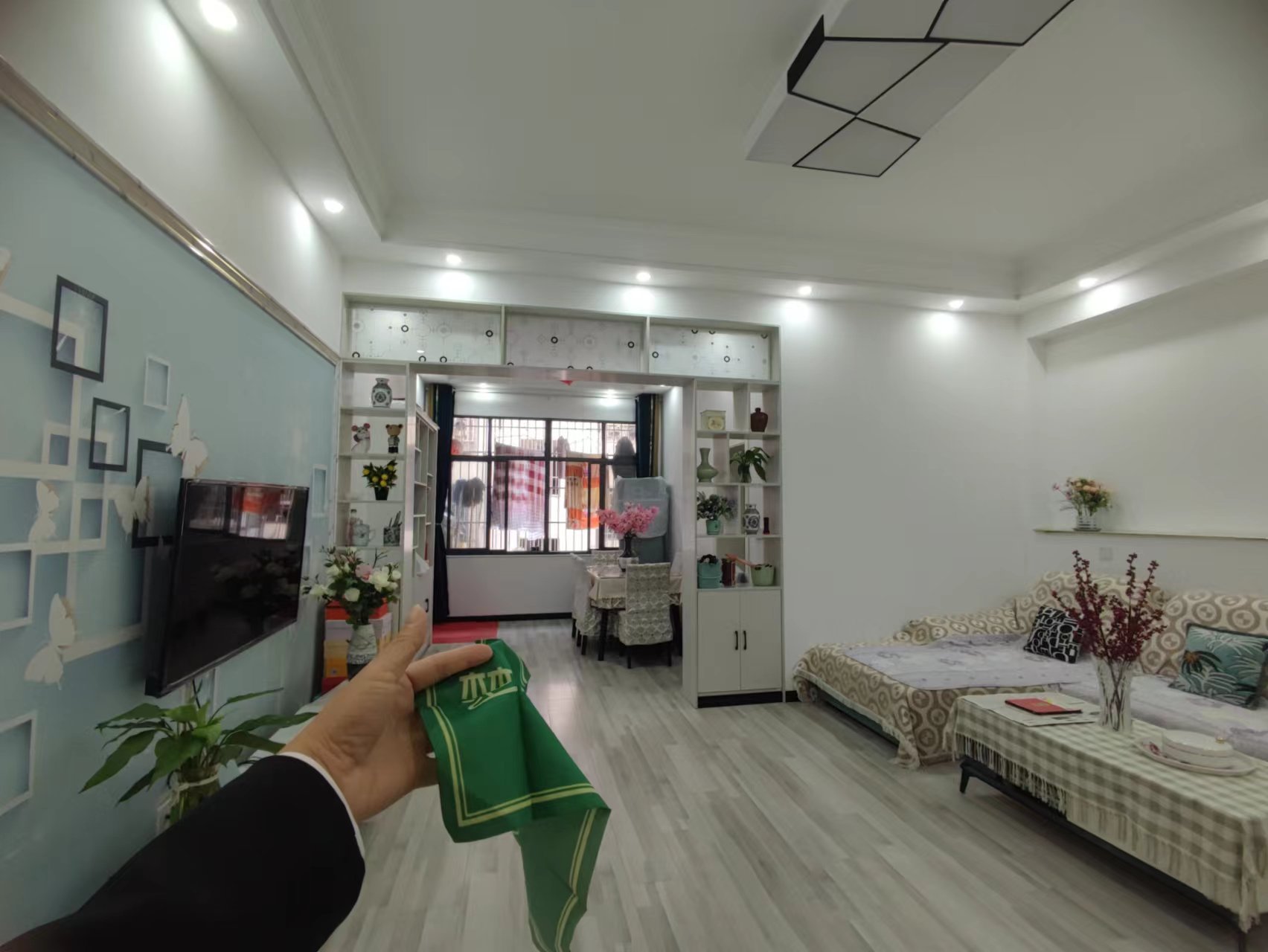 东方名苑全新装修三房步梯好楼层看房方便