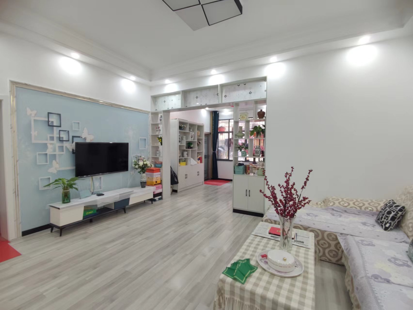 东方名苑全新装修三房步梯好楼层看房方便